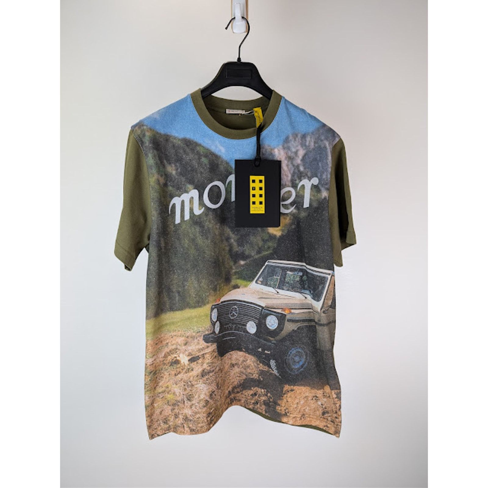 Moncler o1rshd1 Graphic Print Short Sleeve T-Shirt Green / Khaki XL Size US XL / EU 56 / 4 - 1 Thumbnail