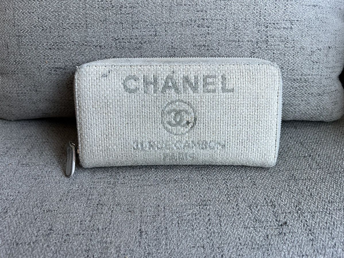 Chanel Chanel Tweed Deauville Continental Wallet Size ONE SIZE - 1 Thumbnail