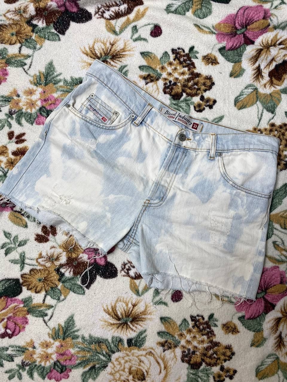 Diesel Diesel Industry Denim Shorts Mens Embroidered Logo Size US 33 - 1 Thumbnail