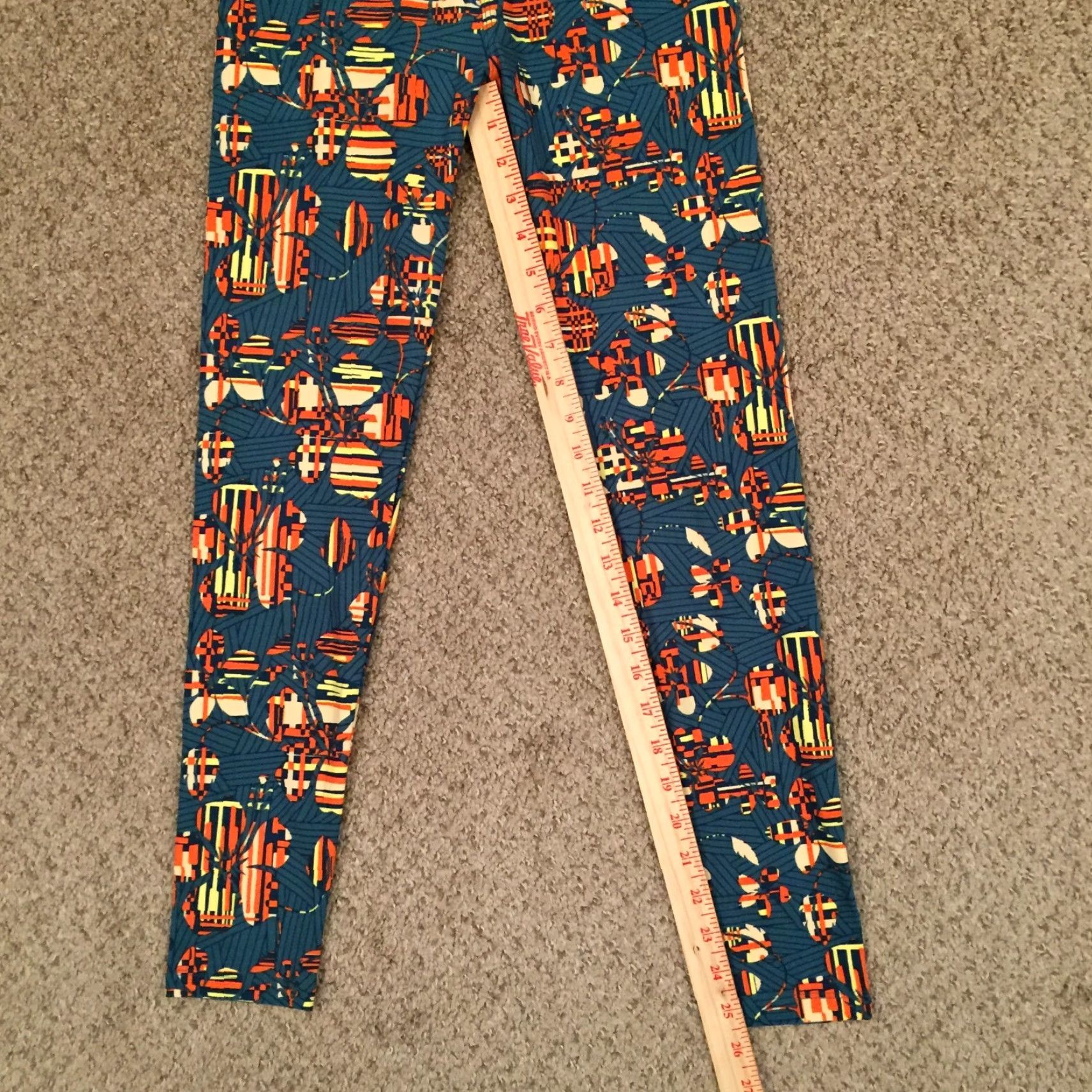 Vintage LuLaRoe Leggings One Size Green Floral NWOT Womens Regular Waist Elastic Jogger Casual Comfort Size 42" / US 20 - 4 Thumbnail