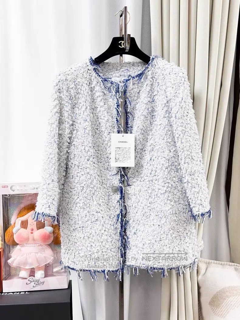 Chanel Chanel Shiny woven tweed 8-piece sleeve jacket Size M / US 6-8 / IT 42-44 - 1 Thumbnail