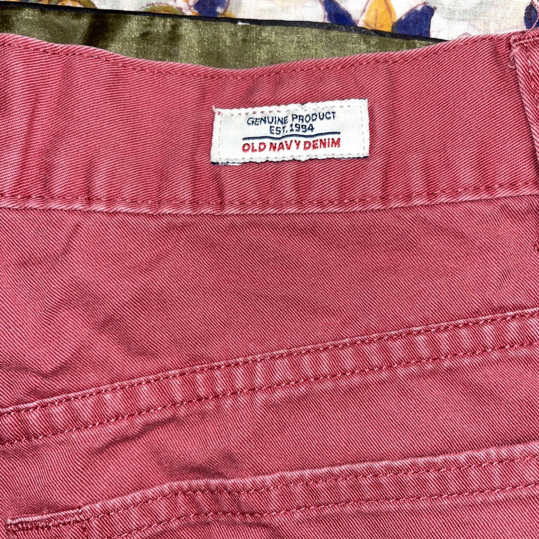 Old Navy Old Navy Women's Cotton Shorts Size 6 Red Denim Chino Casual Summer Spring Fall Size 28" / US 6 / IT 42 - 6 Thumbnail