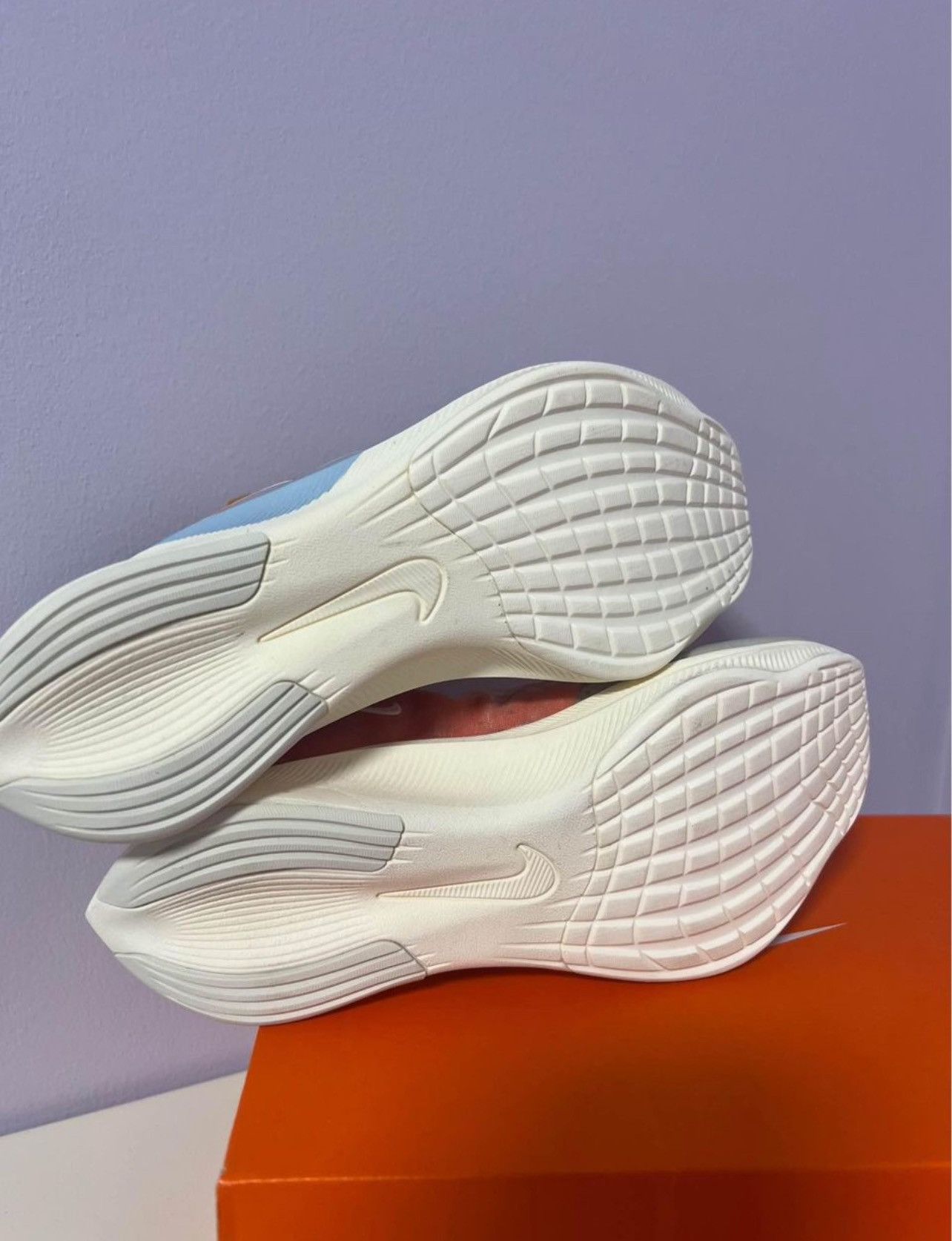 Nike Nike Zoom Fly 3 Photon Dust Size US 5 / IT 35 - 2 Thumbnail