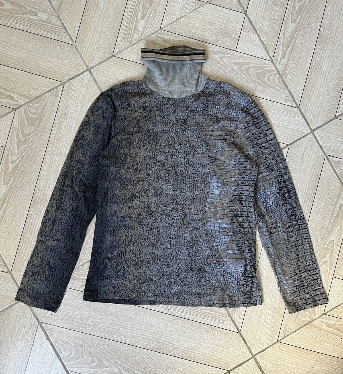 Roberto Cavalli class snake/crocodile top