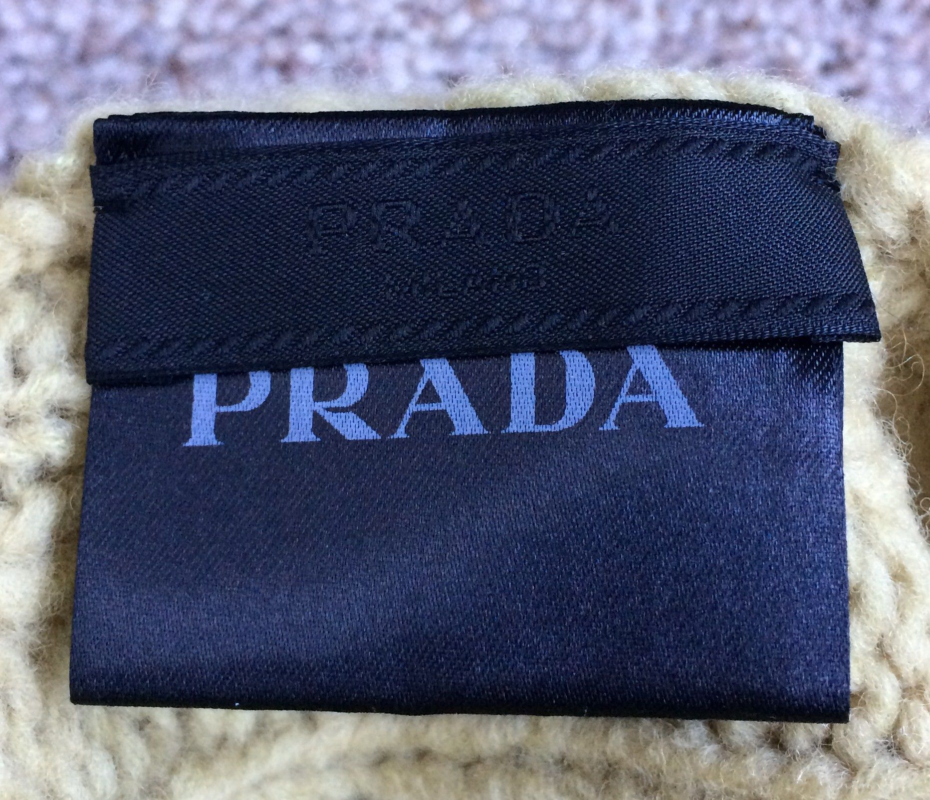 Prada Prada Linea Rossea Logo Beanie Hat Size ONE SIZE - 4 Thumbnail