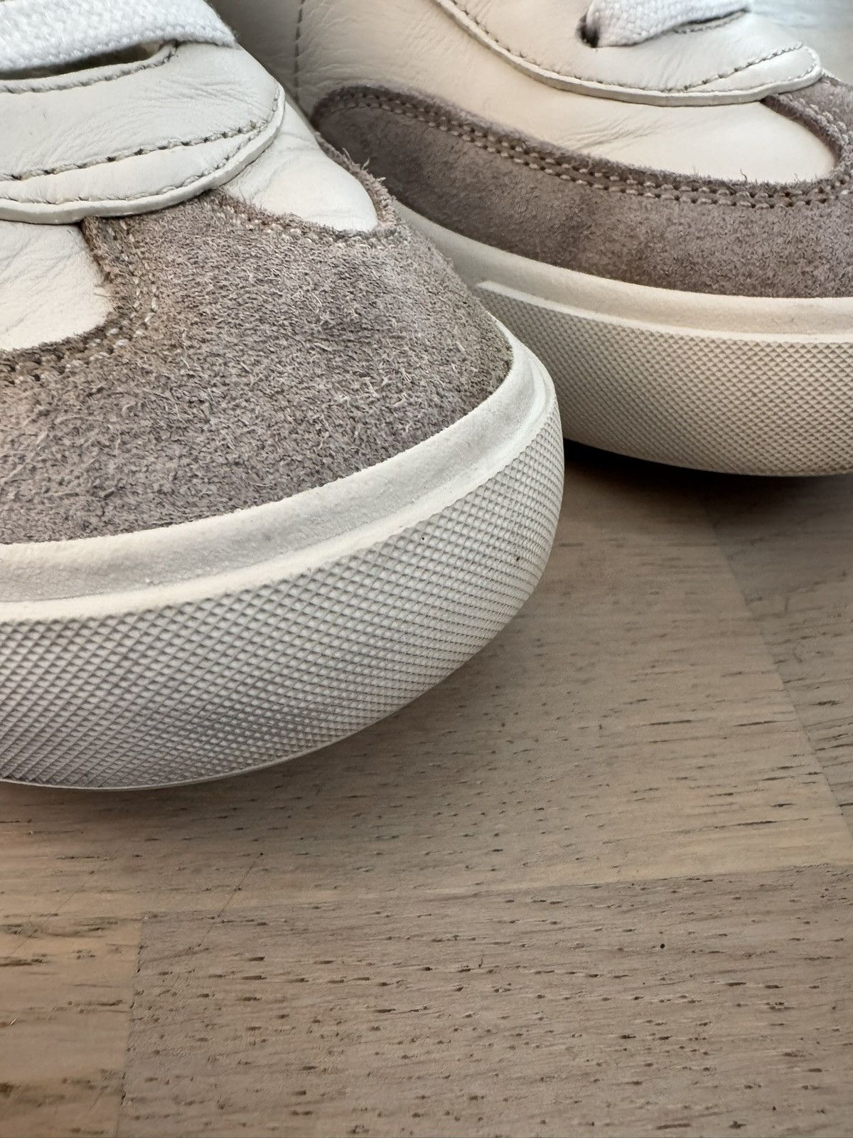 Dior DIOR Sneakers study photos for condition size and measuremen Size US 7 / EU 40 - 21 Thumbnail