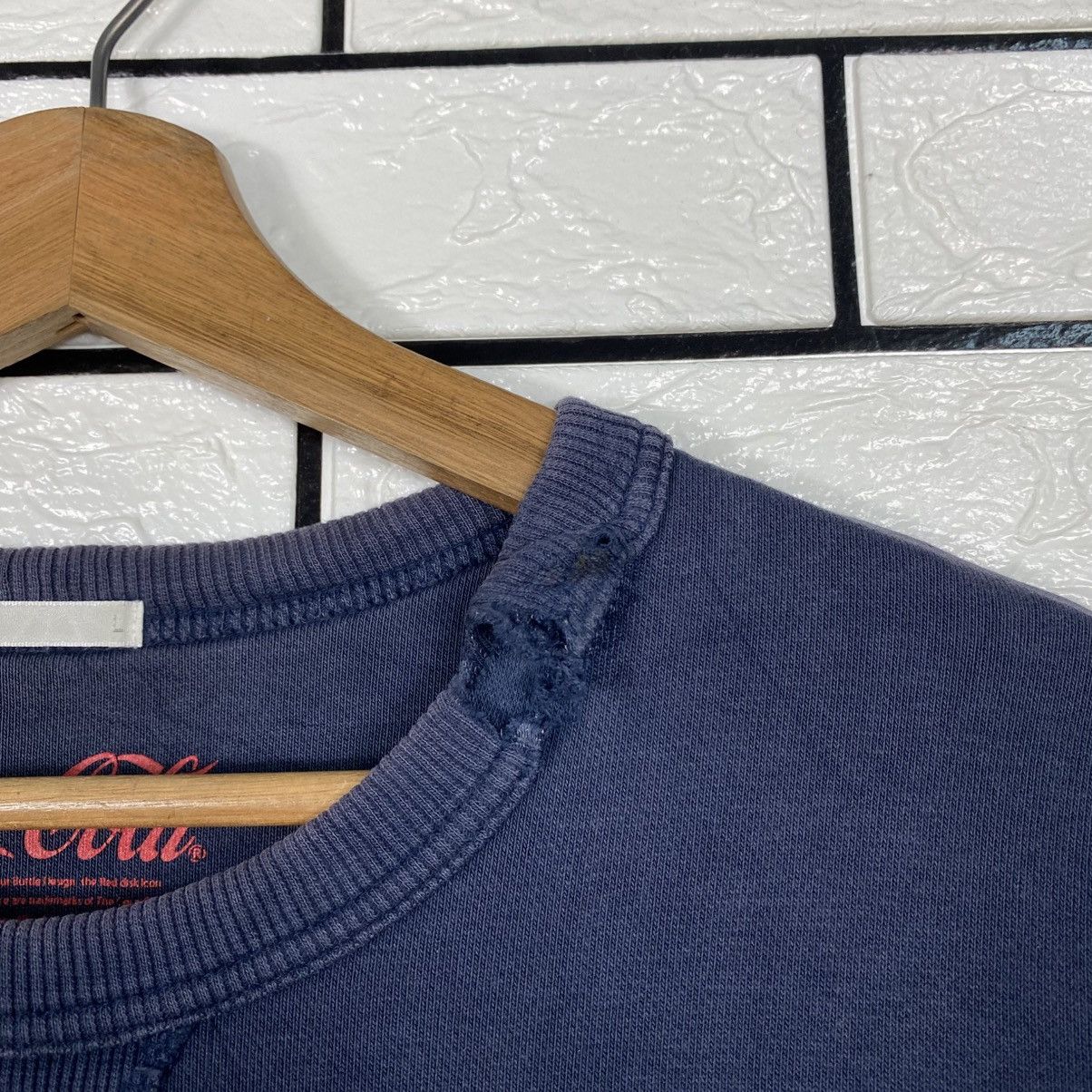 Japanese Brand Vintage Sweatshirt Coca Cola Big Logo Size US L / EU 52-54 / 3 - 9 Thumbnail