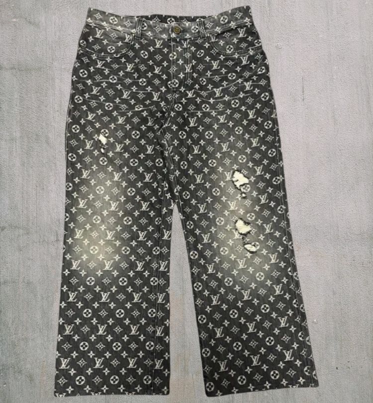 Louis Vuitton Monogram Embroidered Distressed Jeans Size US 34 / EU 50 - 2 Thumbnail