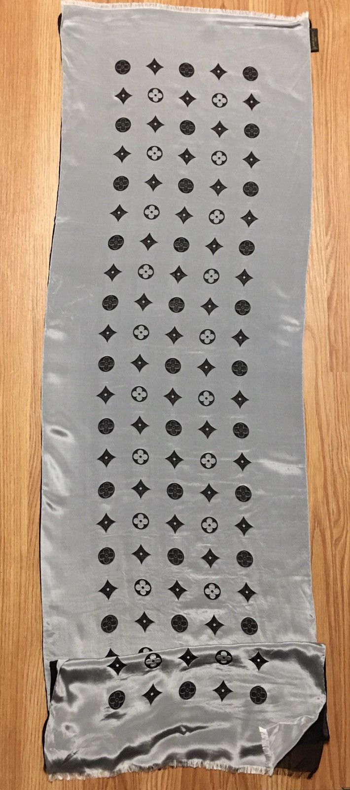 Louis Vuitton LOUIS VUITTON Double Layered Silk Acetate Shawl Scarf Size ONE SIZE - 4 Thumbnail