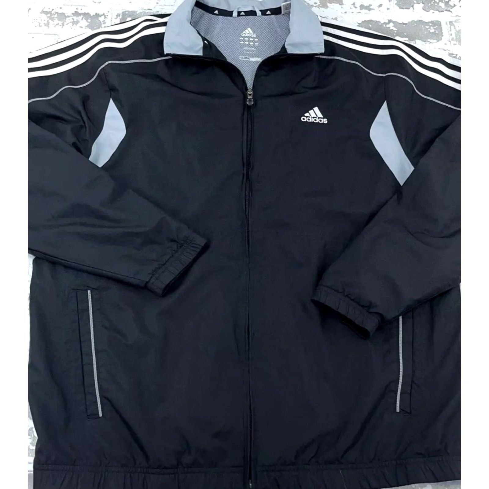 Adidas Adidas Jacket Men L Black Windbreaker Clima Proof 3 Stripes Size US L / EU 52-54 / 3 - 2 Thumbnail