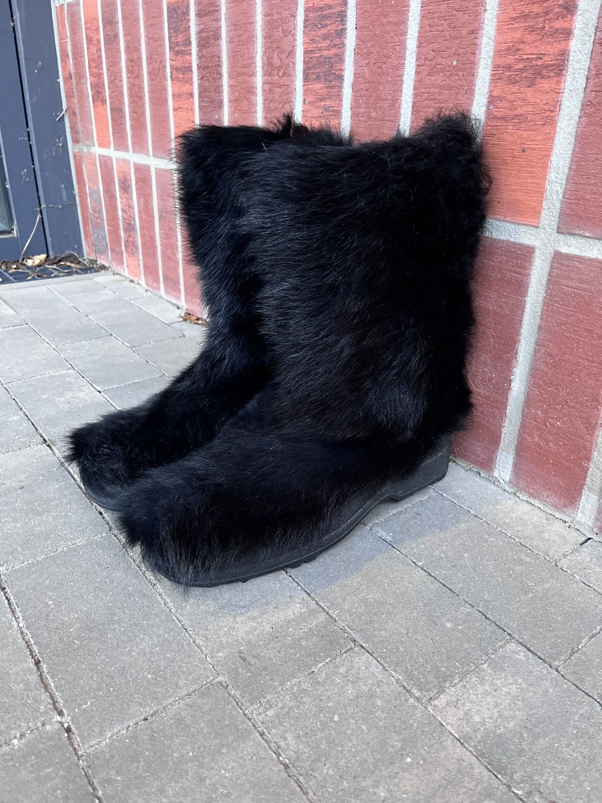 Gucci Tom Ford AW98 Goat Fur Boots Avantgarde shoes