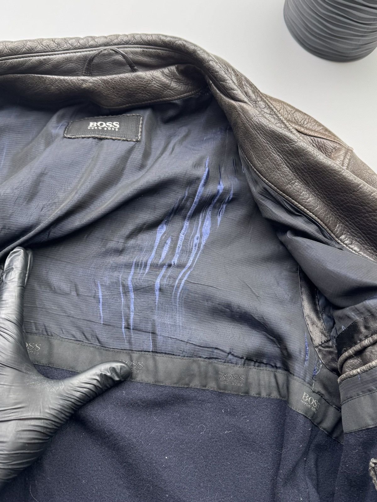 Hugo Boss Hugo Boss Vintage Leather Coat (75) Size US L / EU 52-54 / 3 - 10 Thumbnail