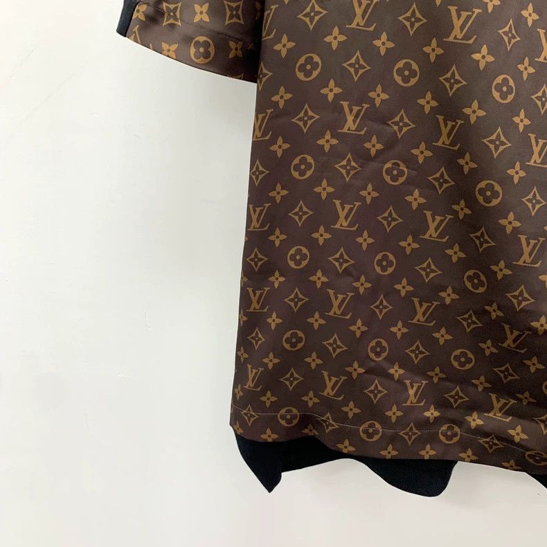 Louis Vuitton Louis Vuitton Dark brown logo full-print hooded drawstring Size XS / US 0-2 / IT 36-38 - 4 Thumbnail