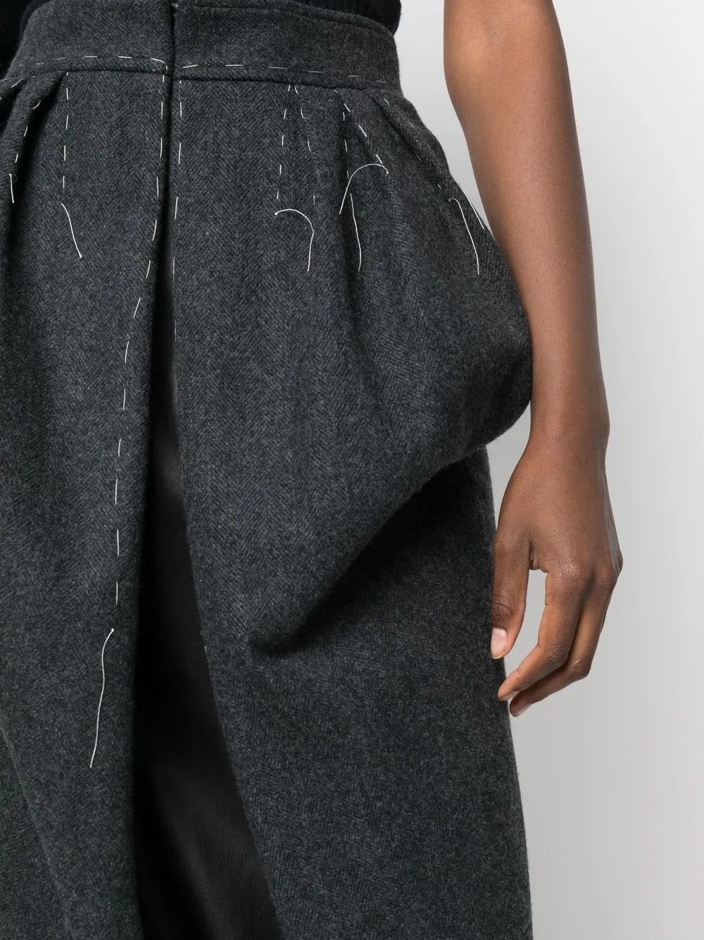 Maison Margiela o1y0625 Midi Skirt in Dark Gray Size 27" / US 4 / IT 40 - 2 Thumbnail