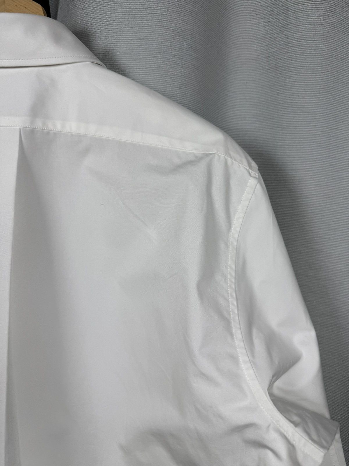 Burberry BNWT Burberry EKD Embroidered Shirt Made in Italy XL(Size43) Size US XL / EU 56 / 4 - 13 Thumbnail