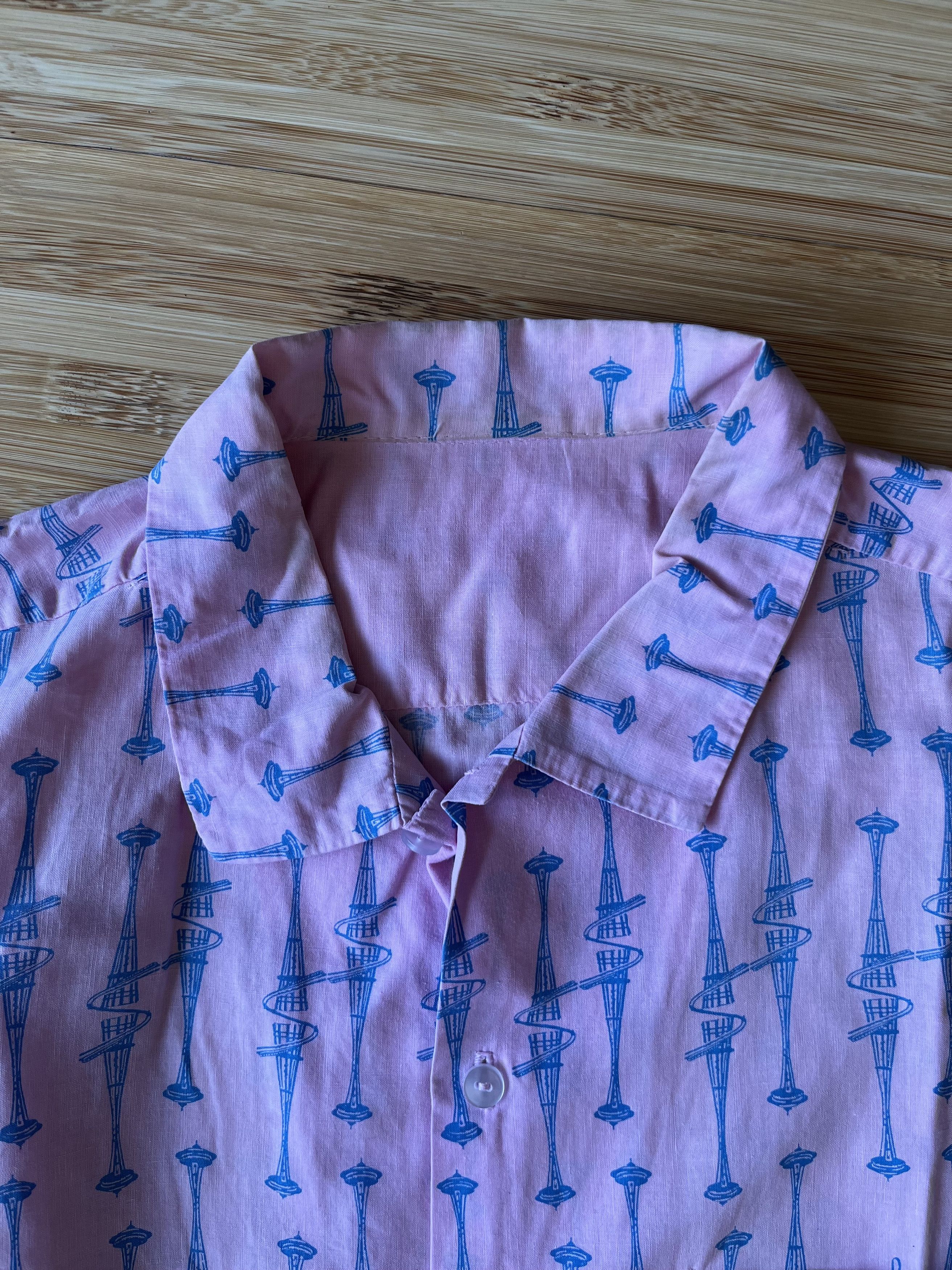 Vintage Vintage Seattle Space Needle shirt Size US M / EU 48-50 / 2 - 3 Thumbnail