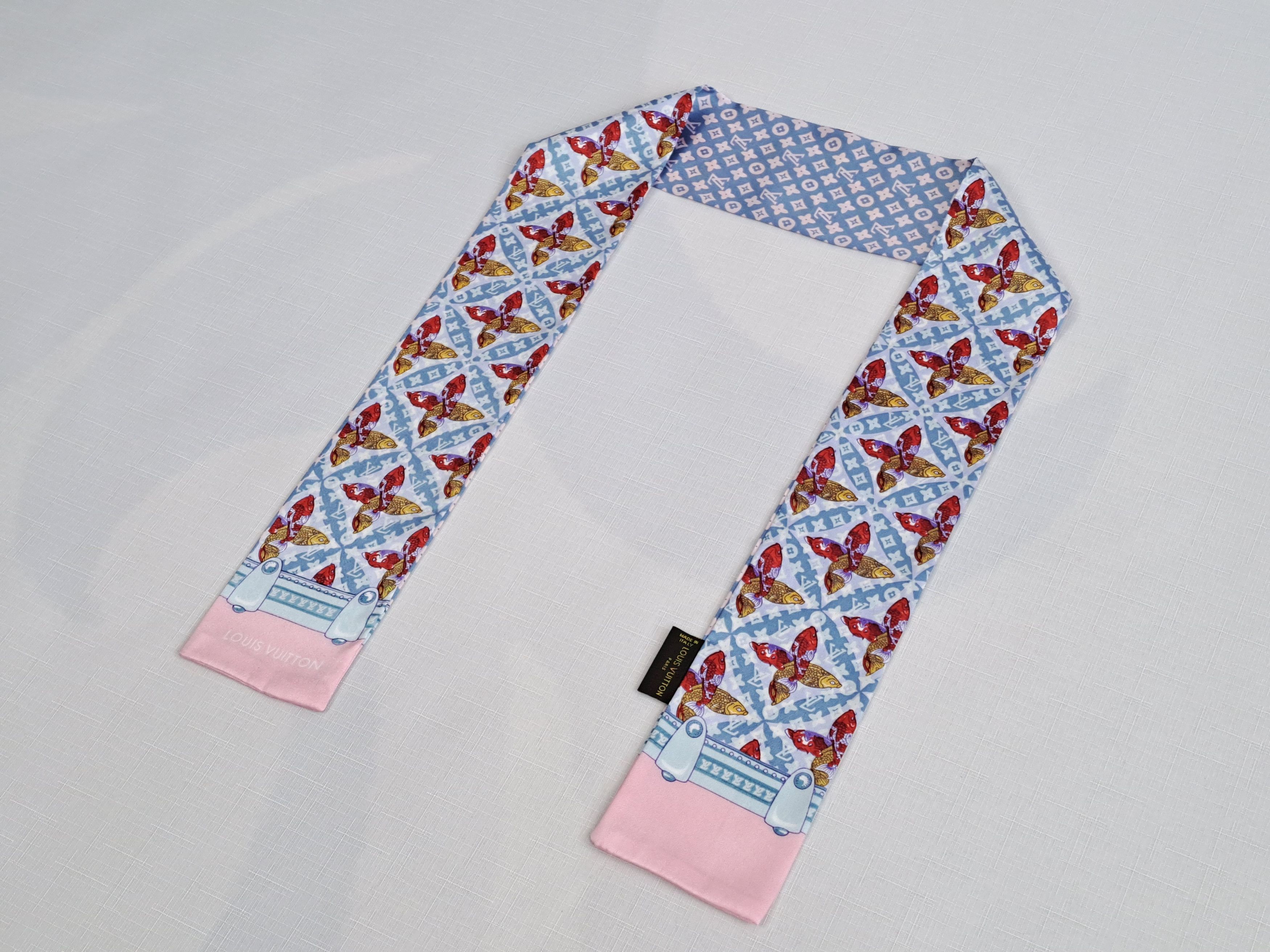 Louis Vuitton × Vintage LOUIS VUITTON monogram koi fish silk twilly/bandeau/scarf. Size ONE SIZE - 9 Thumbnail