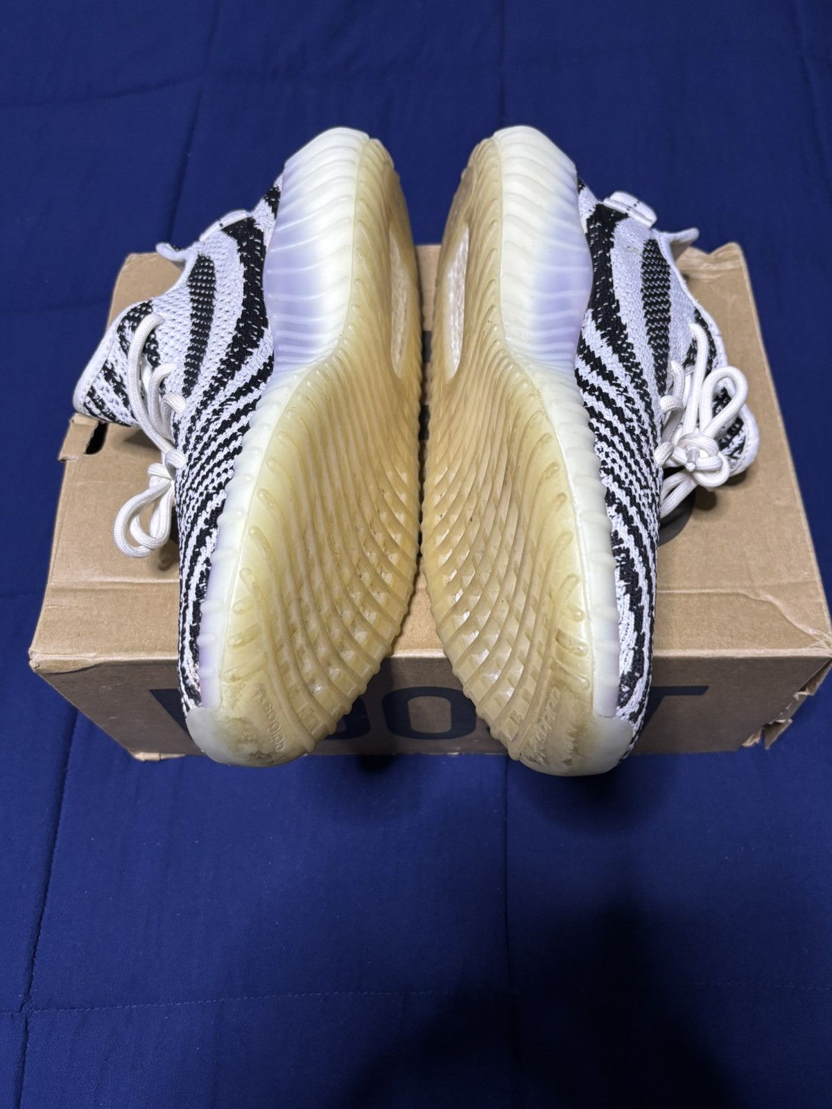 Adidas Adidas Yeezy Boost 350 V2 Zebra Size 10 Size US 10 / EU 43 - 3 Thumbnail