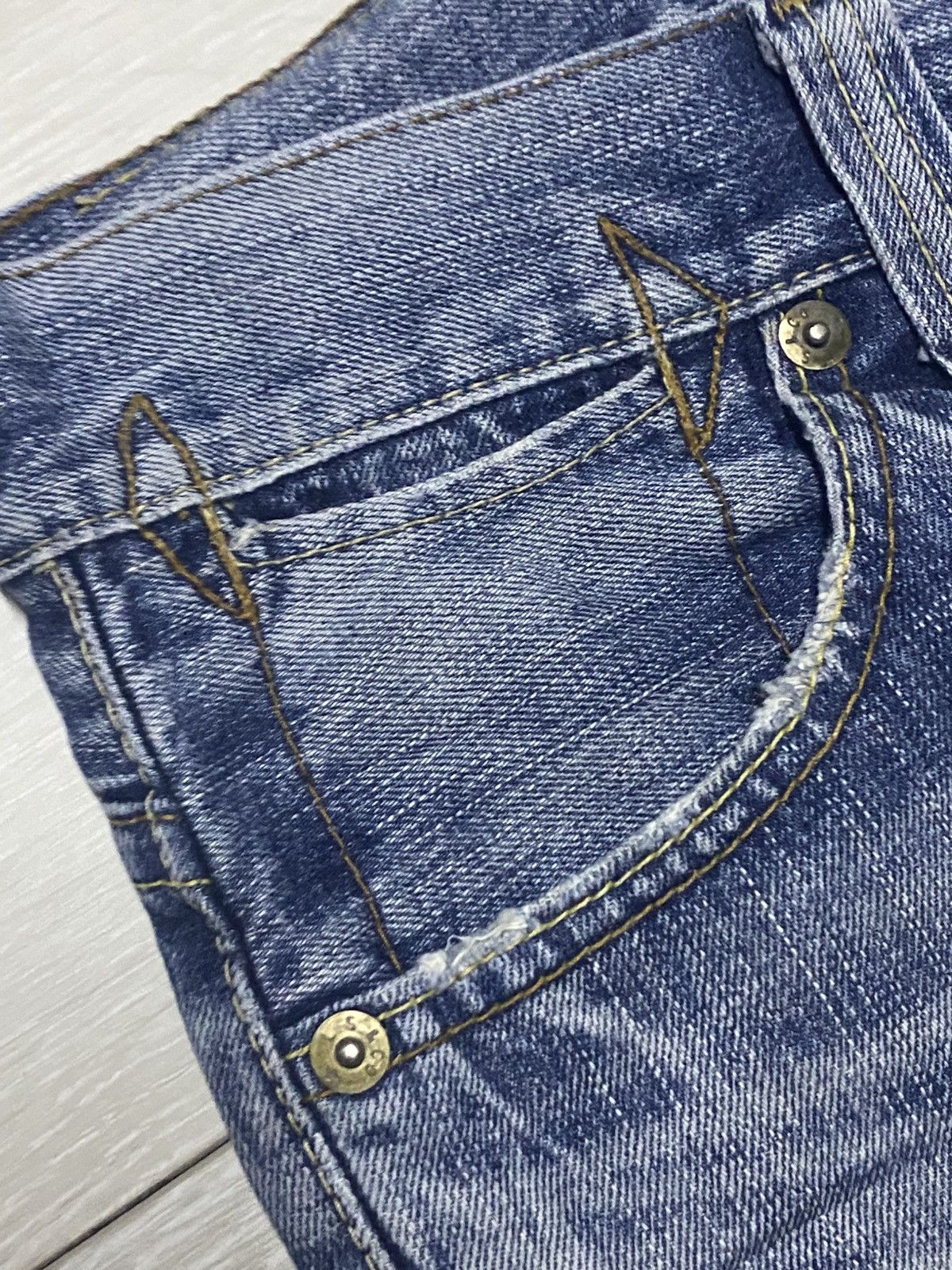 Levi's Vintage Levis 502 Thunder Wash Distressed Loose Jeans Size US 32 / EU 48 - 7 Thumbnail