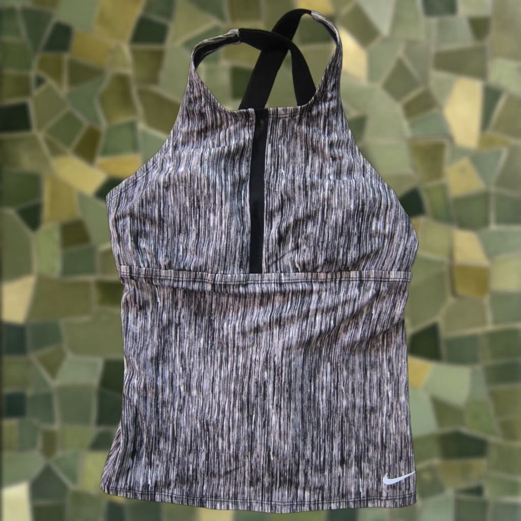 Nike Nike Grey Black White Stripe Stretch Built In Bra Yoga Run Workout Top Women S Size S / US 4 / IT 40 - 1 Thumbnail