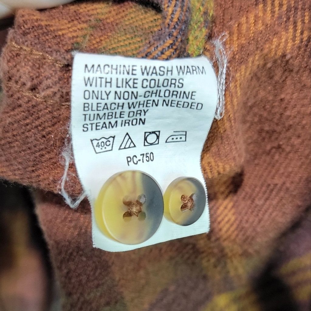 Izod Izod flannel plaid button up top size Xl Size US XL / EU 56 / 4 - 4 Thumbnail