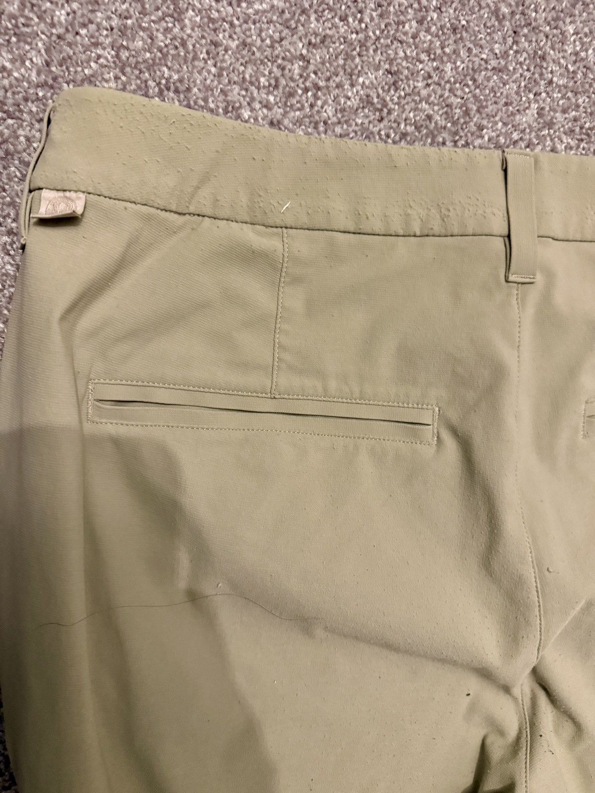 Lululemon Lululemon Chino Khaki Pants (33) Size US 33 - 10 Thumbnail