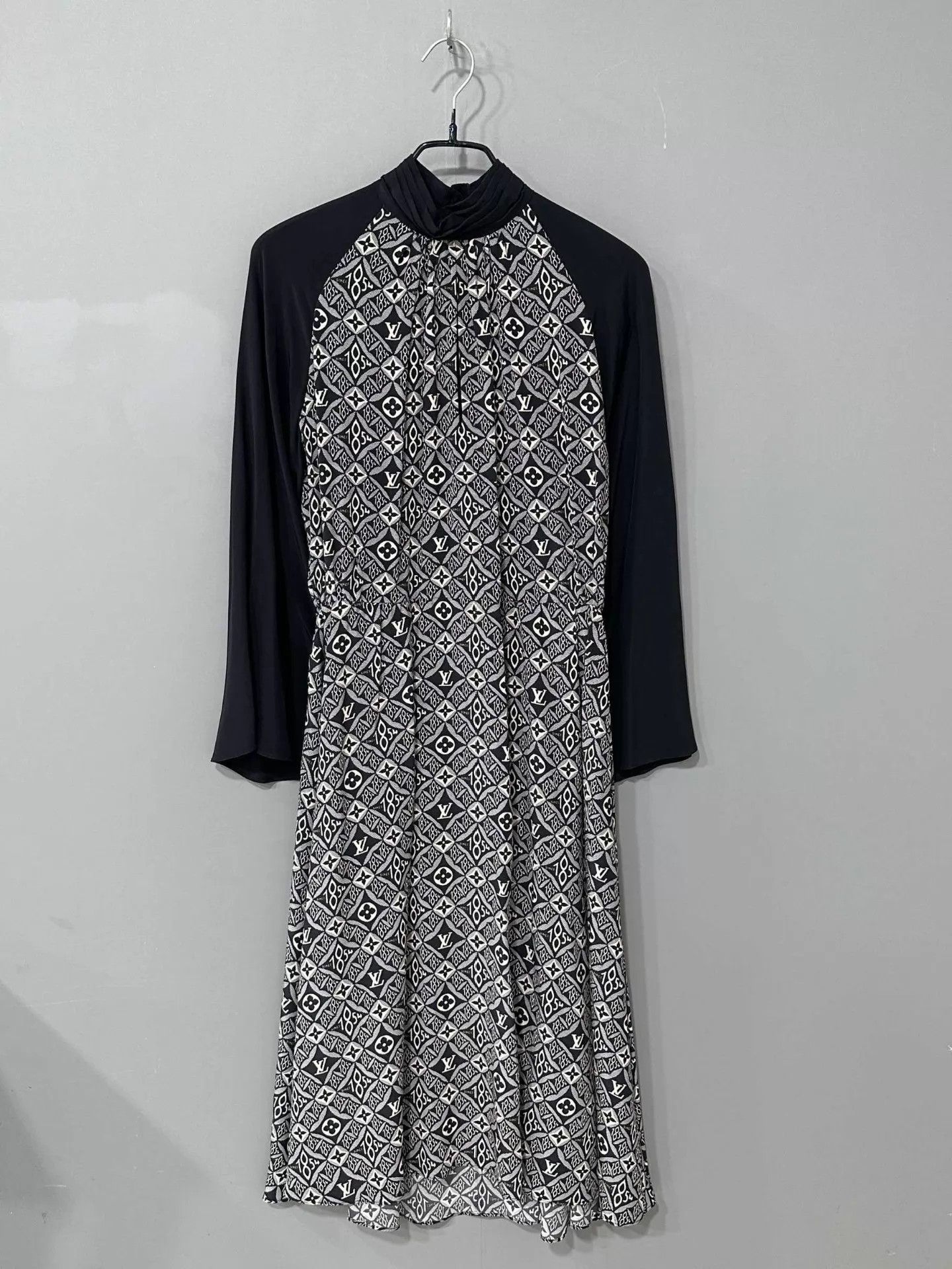 Louis Vuitton LV all over print silk dress new size 38 Size S / US 4 / IT 40 - 1 Thumbnail