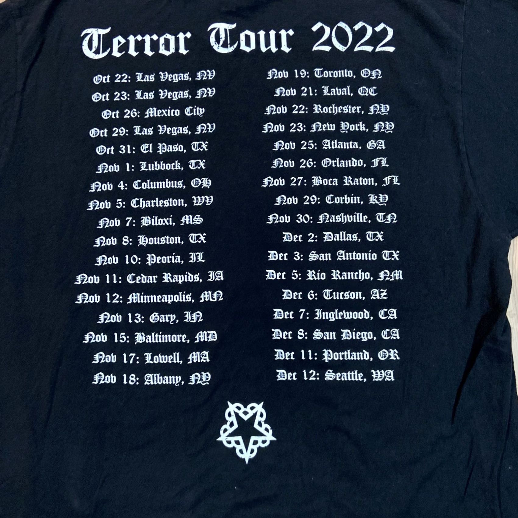 Vintage VINTAGE BLACK VEIL BRIDES 2022 Terror Tour black t shirt XL Men Shirt XL Black reversible 90s? Size US XL / EU 56 / 4 - 7 Thumbnail