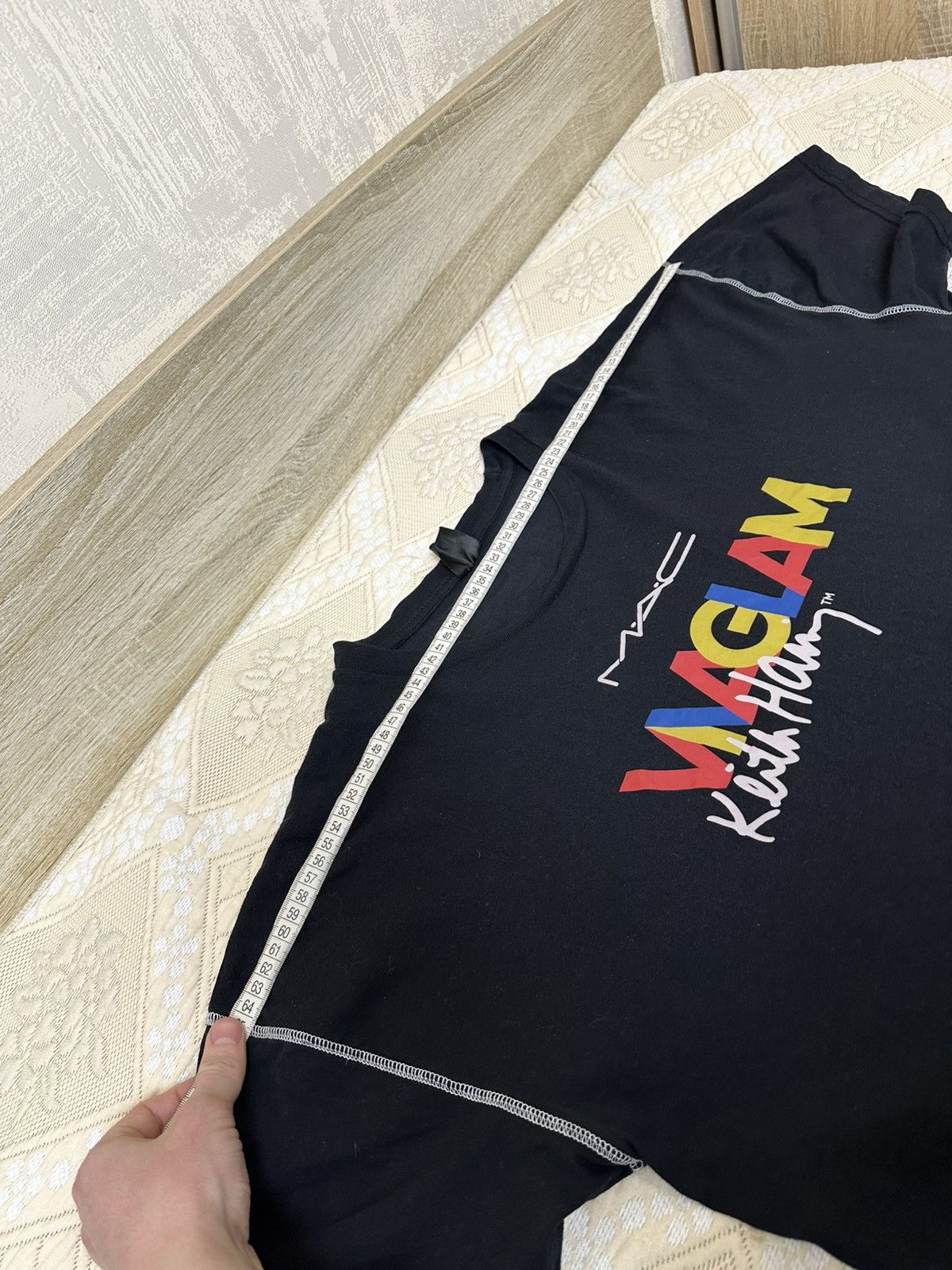 Keith Haring 🔥 Keith Haring x MAC Viva Glam Vintage Logo T Shirt Size US L / EU 52-54 / 3 - 9 Thumbnail