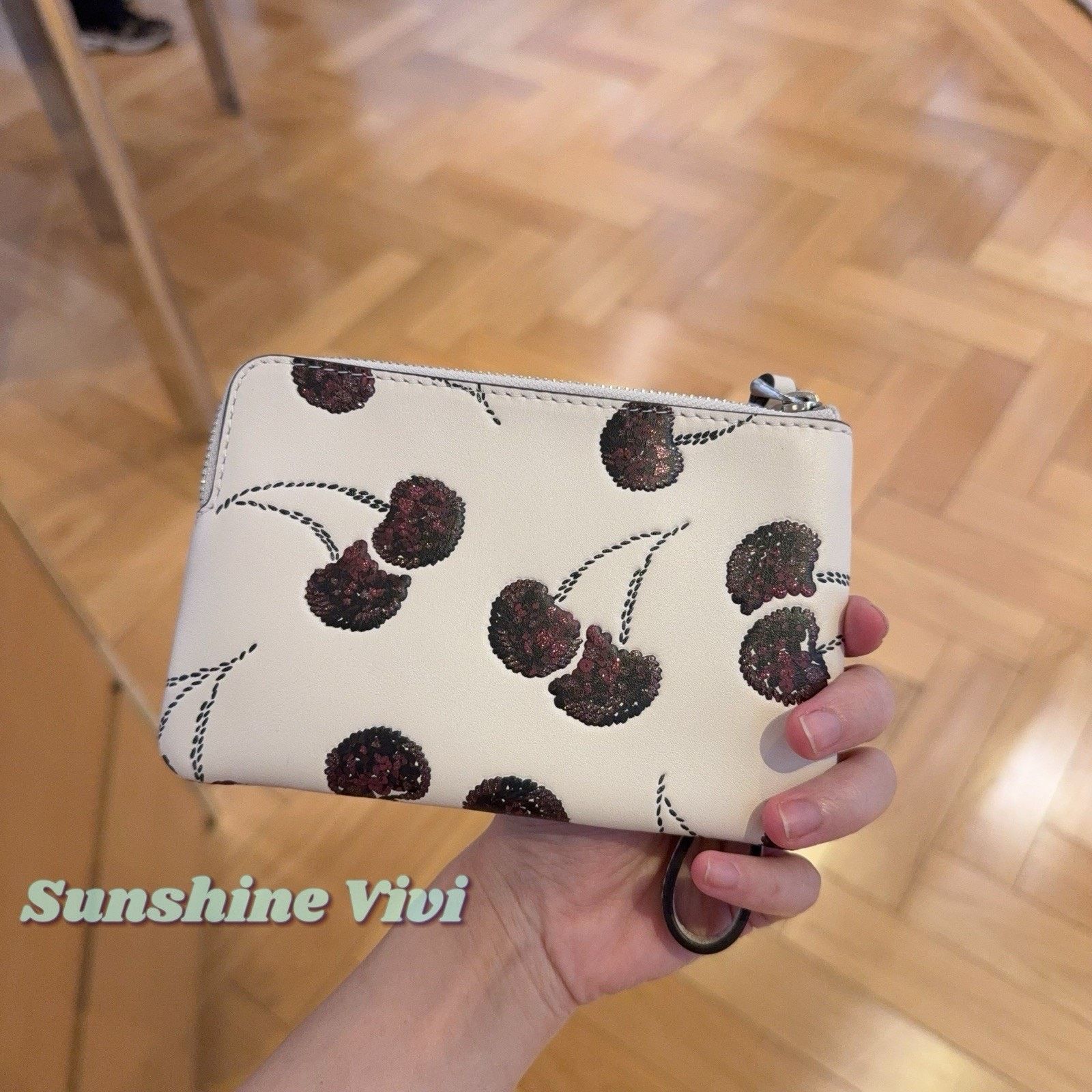Coach NWT Coach Corner Zip Wristlet Cherry CDF05 Silver CHALK Size ONE SIZE - 5 Thumbnail