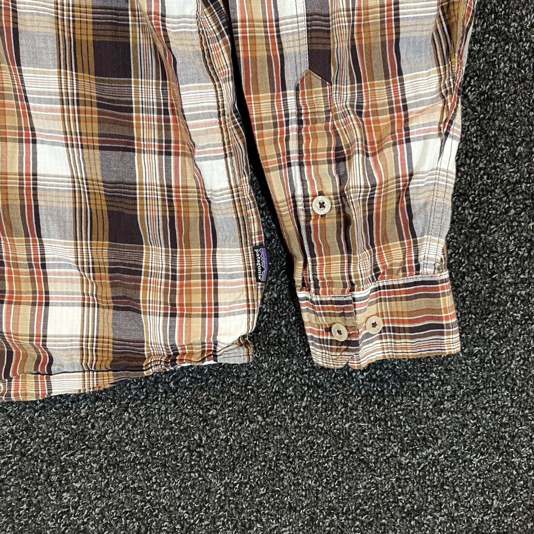 Tommy Bahama Patagonia x Dogfish Head Fjord Shirt Mens XL Multi Plaid Button Up Hike Brewery Size US M / EU 48-50 / 2 - 4 Thumbnail