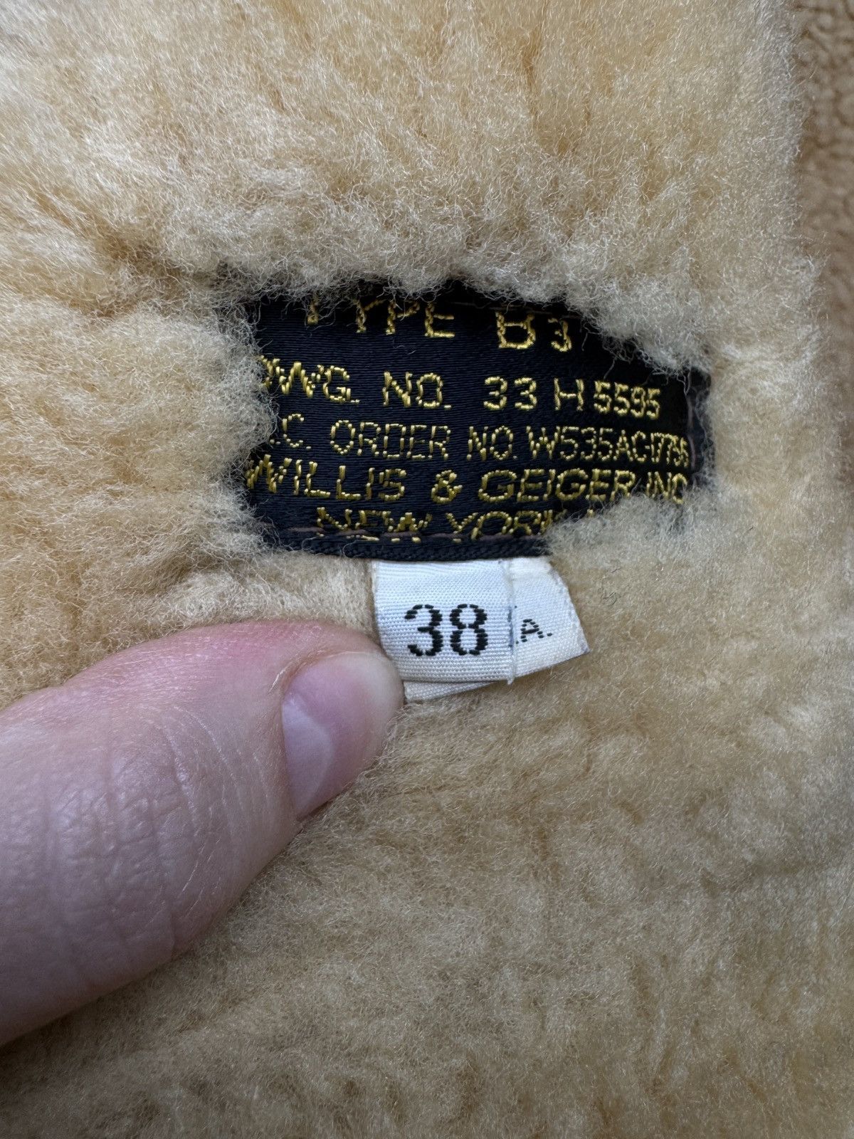 Willis & Geiger Willis & Geiger Type B-3 Leather Flight Mouton Bomber Jacket Size US M / EU 48-50 / 2 - 13 Thumbnail