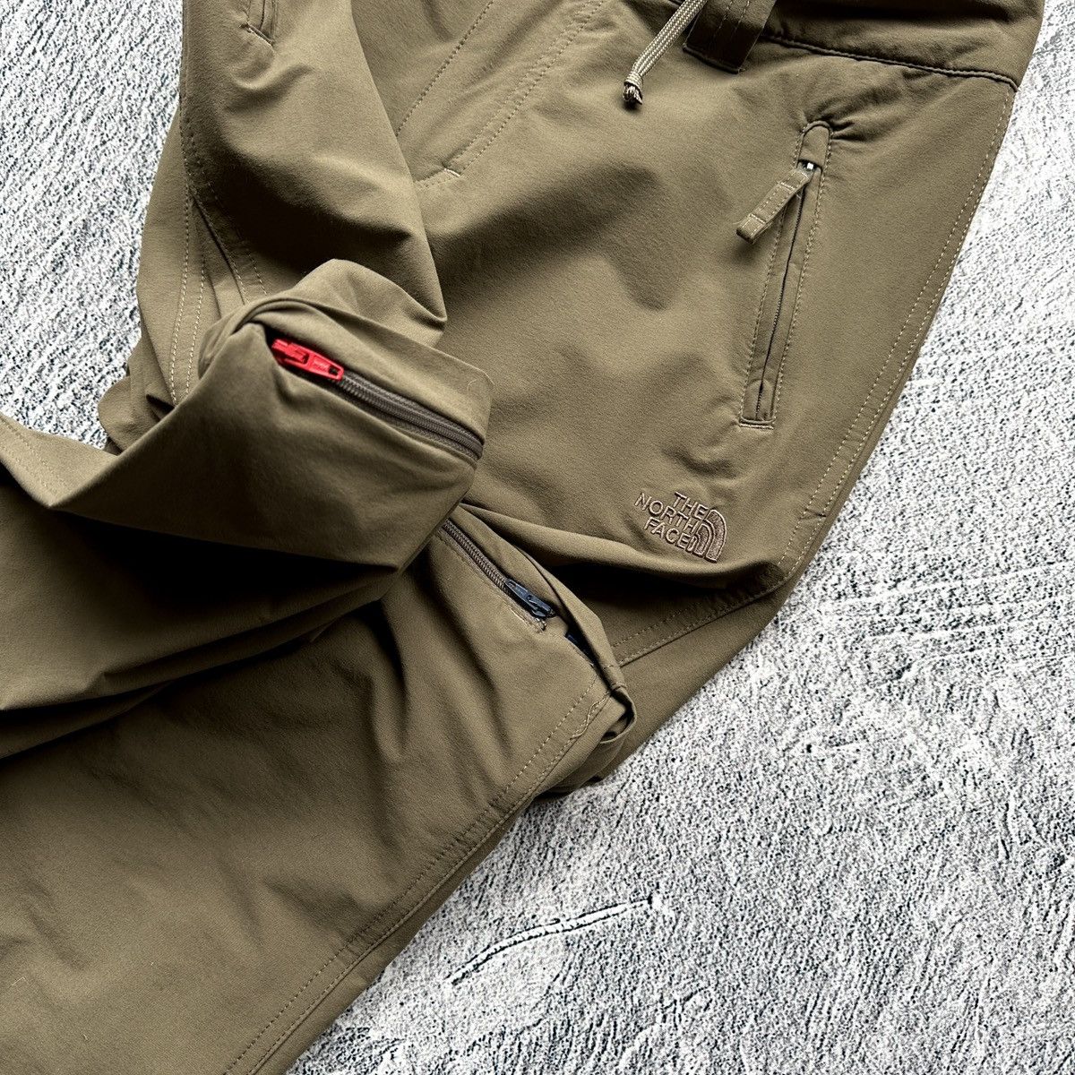 The North Face Women’s The North Face Convertible Trekking Pants FlashDry Size 27" / US 4 / IT 40 - 11 Thumbnail