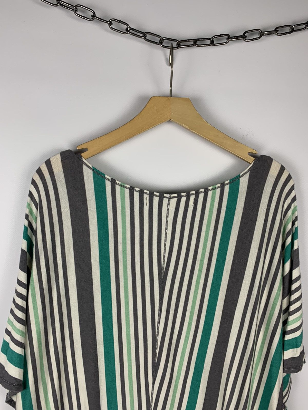 Max Mara Max Mara Studio Striped T-Shirt V-Neck Size XL Women’s Size XL / US 12-14 / IT 48-50 - 11 Thumbnail