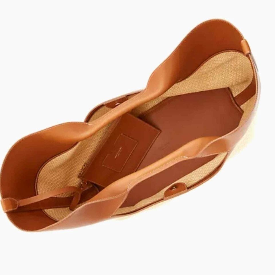 Alexander McQueen o1w1db10925 Size: OS/The Bow in Beige/Brown Size ONE SIZE - 3 Thumbnail