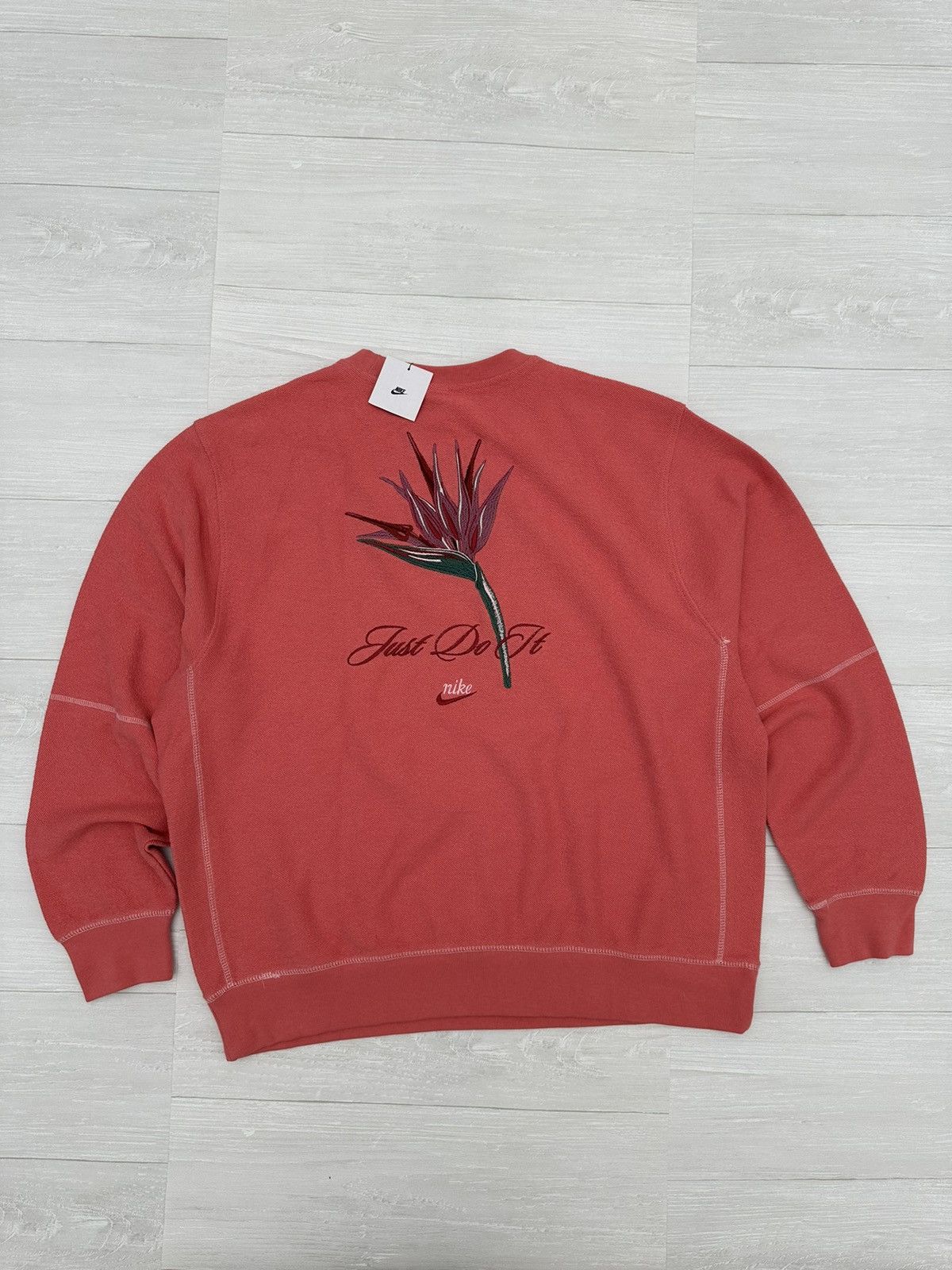 image of Nike Sportswear Club Floral / Flower Coral Sweatshirt Sz. Xl, Men's