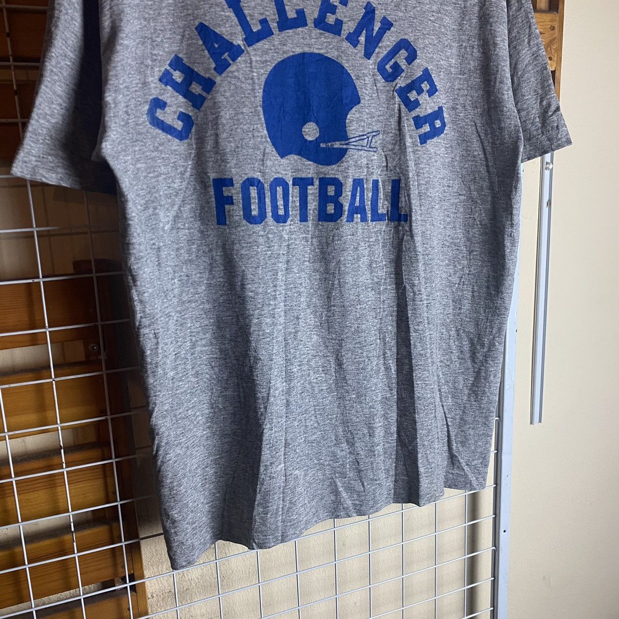 Vintage Vintage 80s Challenger Football Made In USA Rayon T-Shirts Size US L / EU 52-54 / 3 - 4 Thumbnail