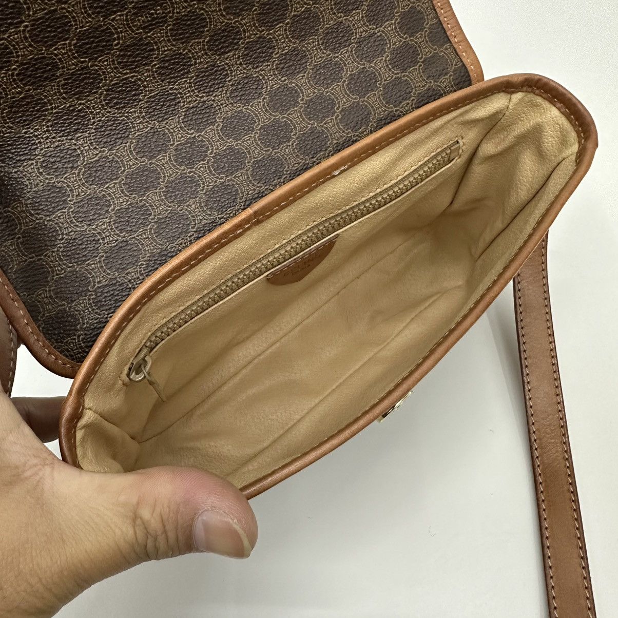Celine AUTHENTIC CELINE MACADAM CROSSBODY SHOULDER BAG Size ONE SIZE - 11 Thumbnail