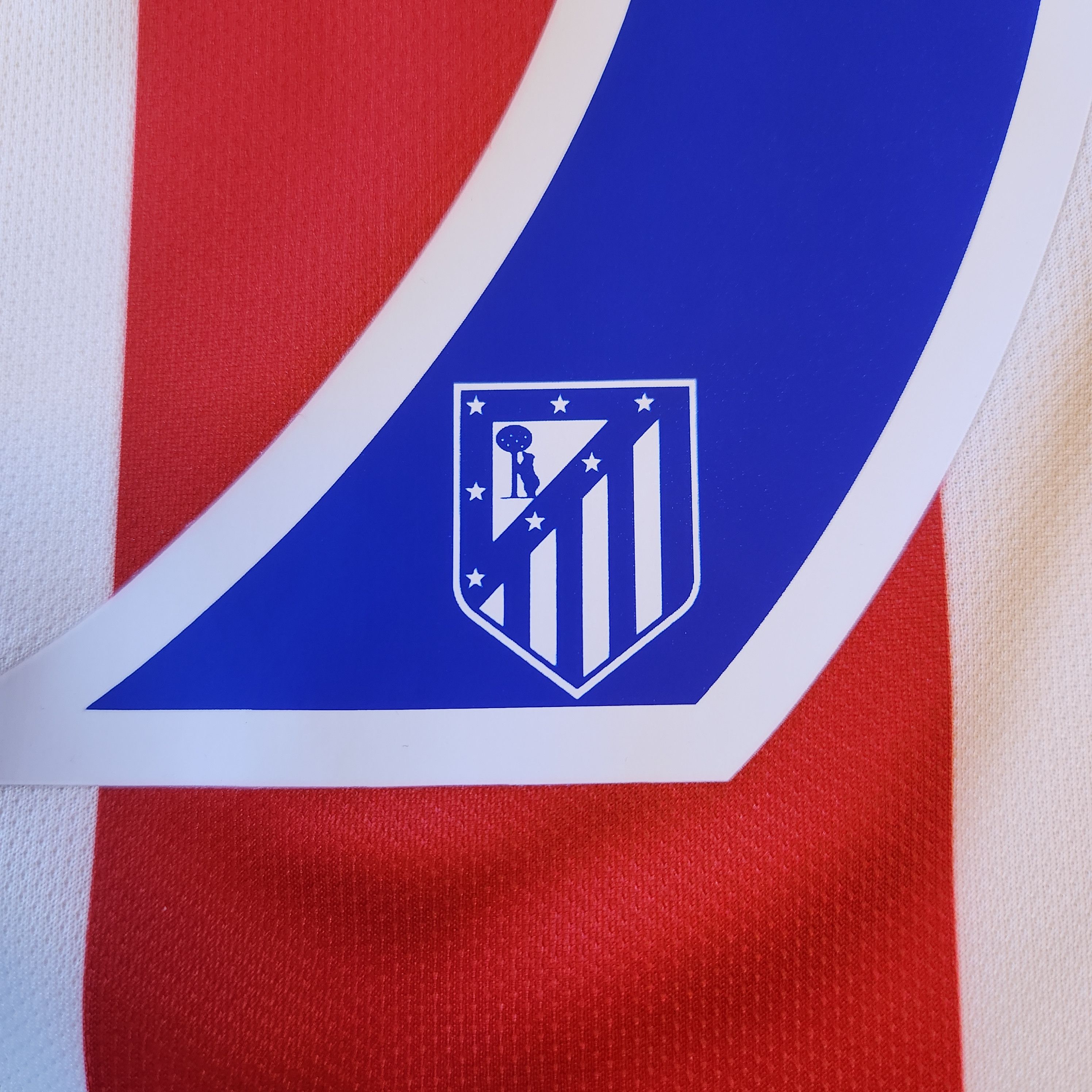 Nike Authentic Atletico Madrid TORRES 2016-2017 16/17 Home Jersey Size US M / EU 48-50 / 2 - 5 Thumbnail