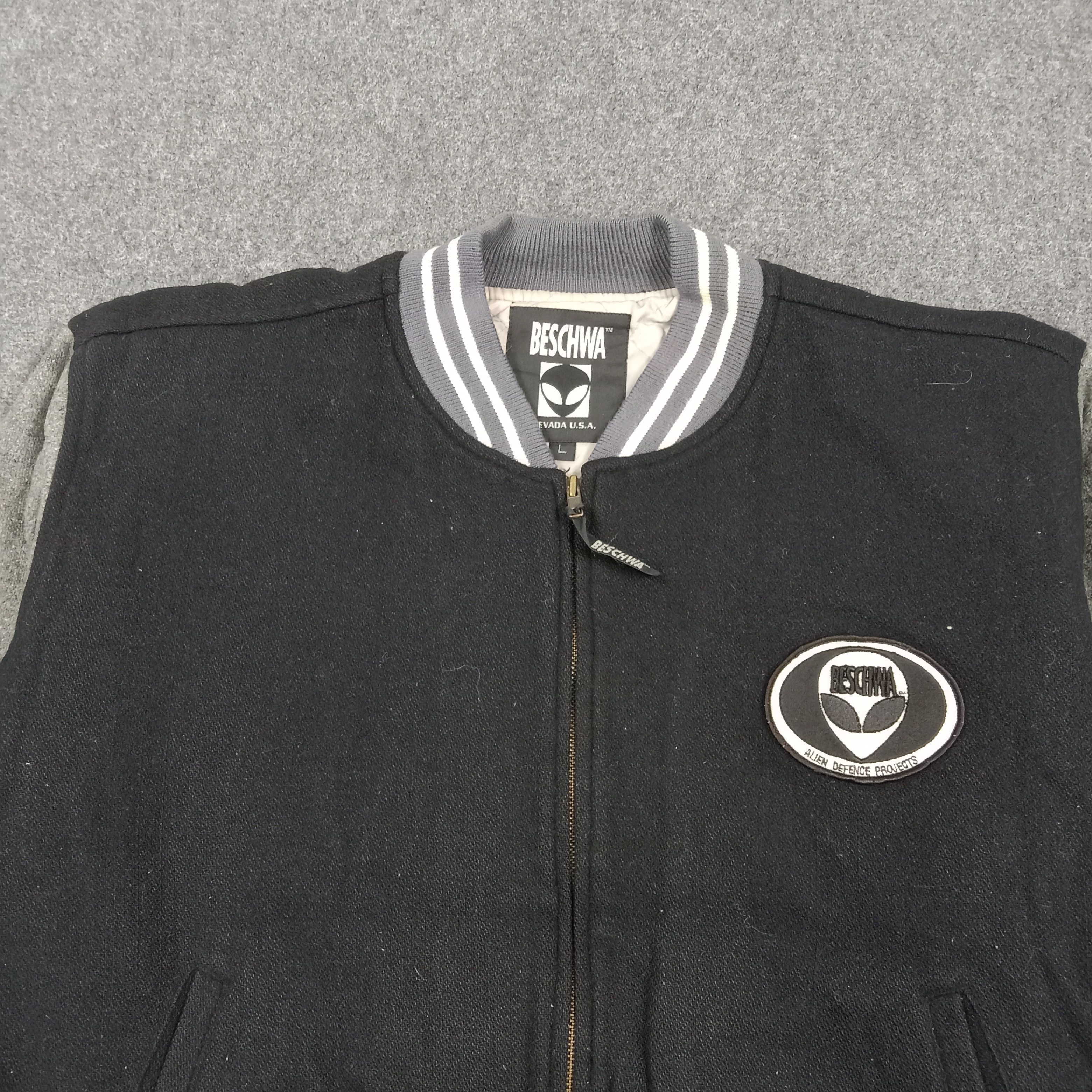 Vintage 90's Beschwa Alien Streetwear Varsity Rare Jacket C290N31 Size US L / EU 52-54 / 3 - 4 Thumbnail