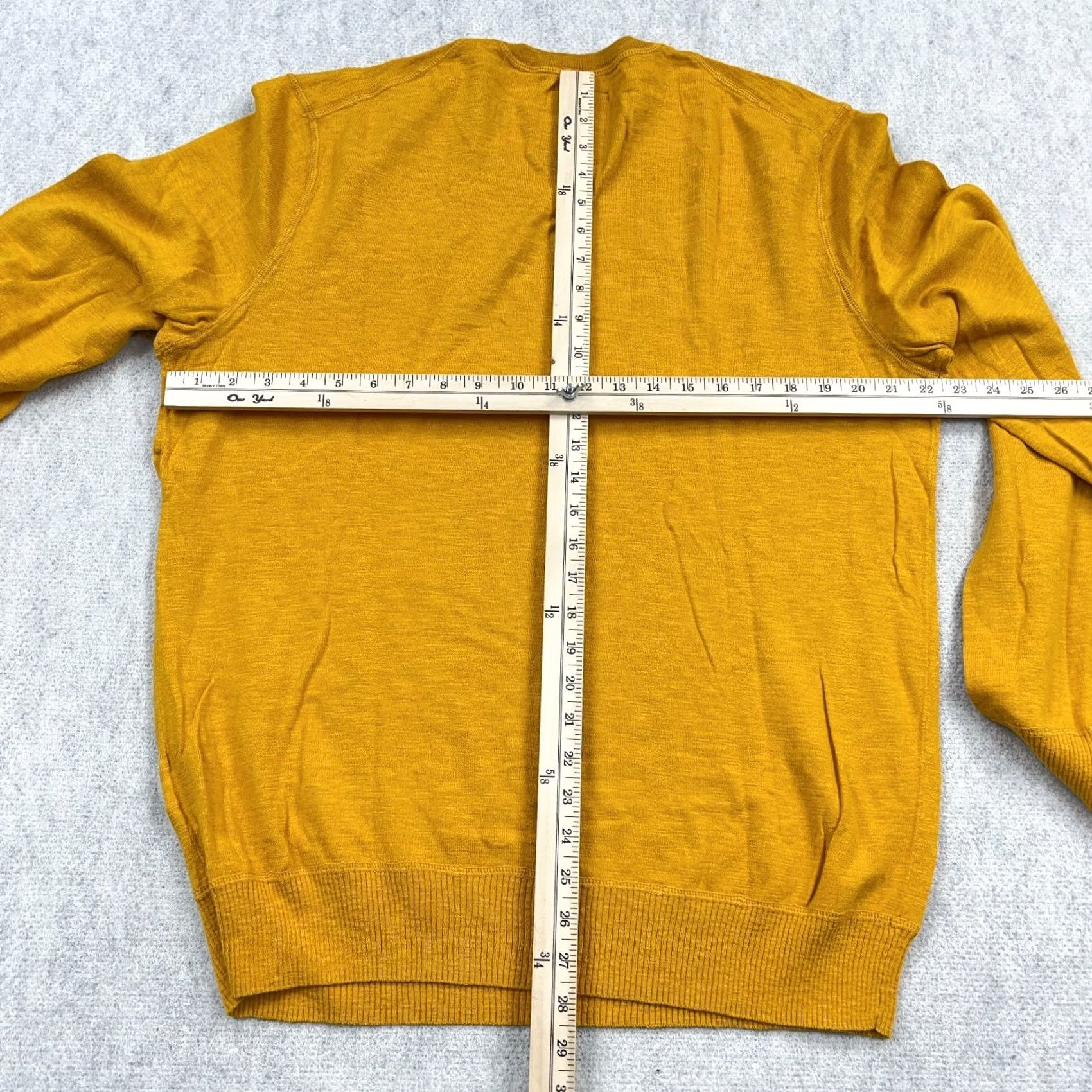 American Eagle Outfitters American Eagle Outfitters Sweater Men XL Yellow Athletic Fit V Neck Pullover VTG Y2K Adult Size US XL / EU 56 / 4 - 7 Thumbnail