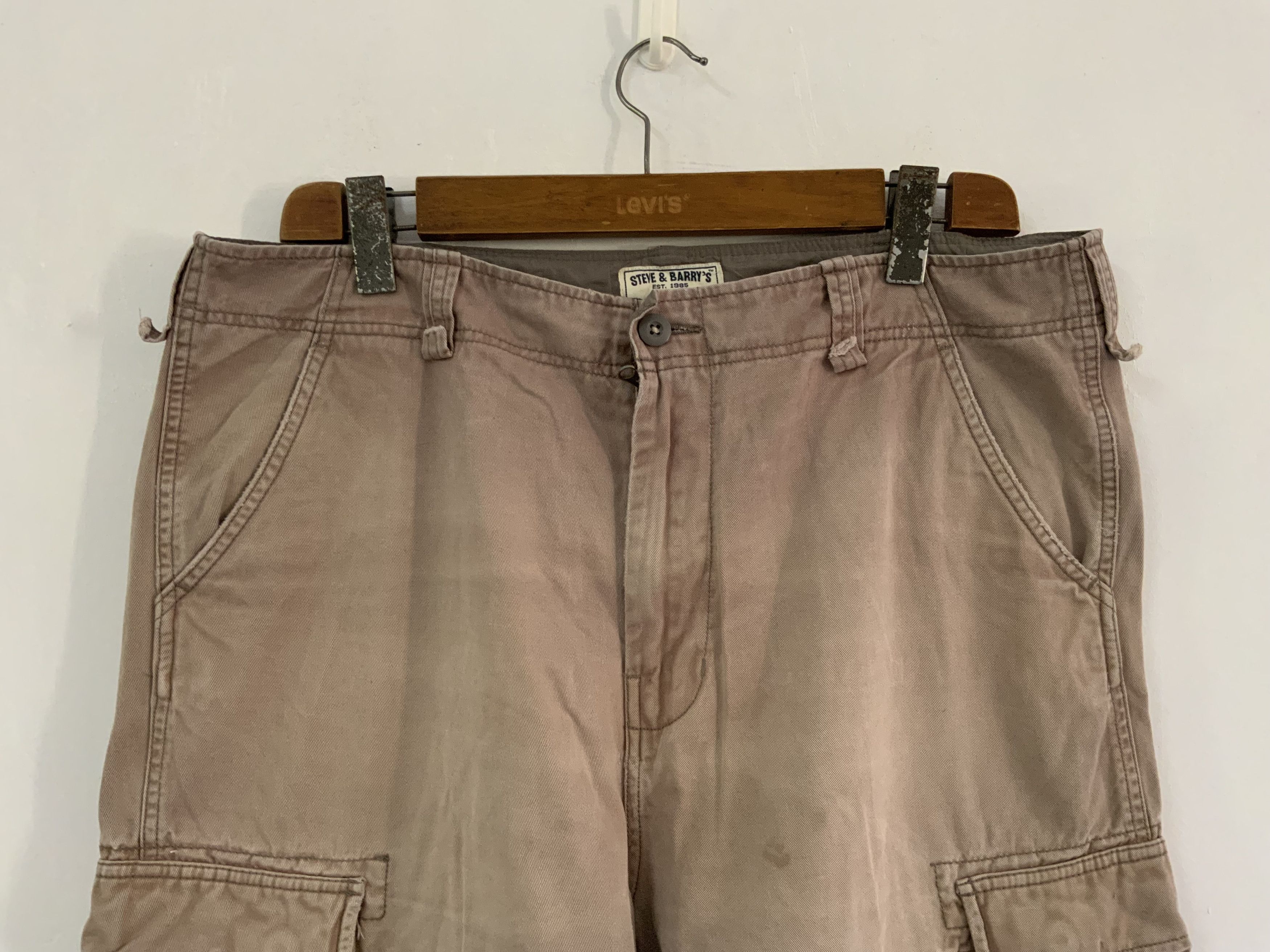 Steve And Barrys Steve & Barry’s Cargo Khaki Shorts Size US 36 / EU 52 - 3 Thumbnail