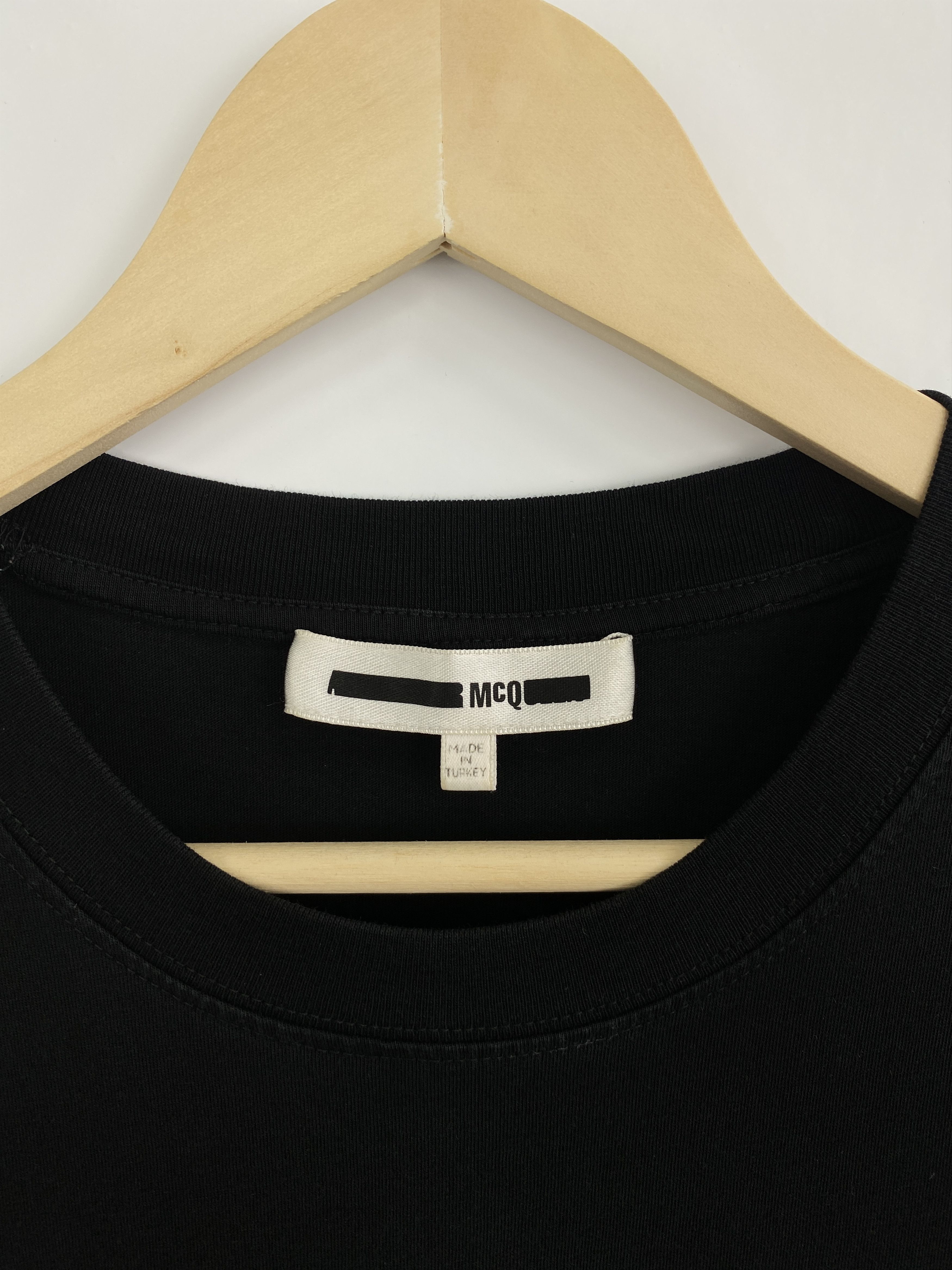 Alexander McQueen 🇮🇹 Alexander McQueen London Luxury Rare T-Shirt Retro Hype Size US M / EU 48-50 / 2 - 5 Thumbnail