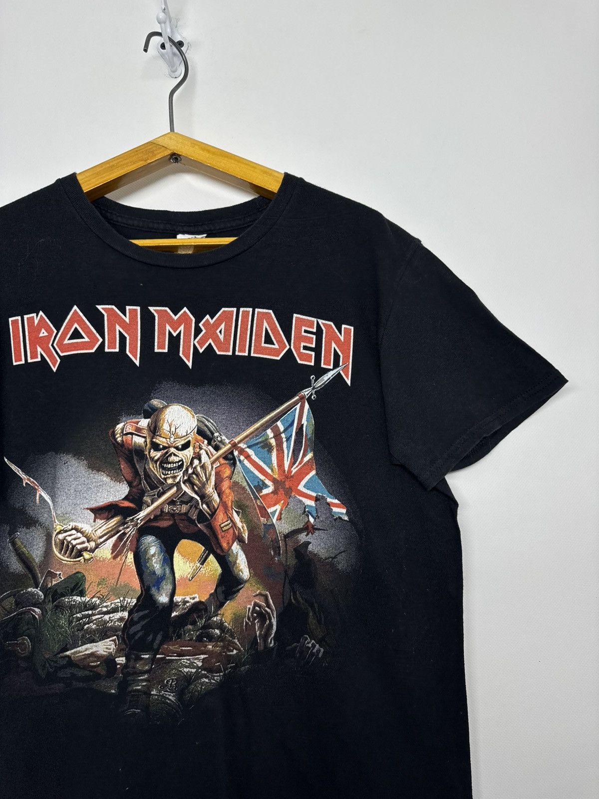 Iron Maiden Iron Maiden 2010 World Tour Vintage T Shirt Size US M / EU 48-50 / 2 - 5 Thumbnail