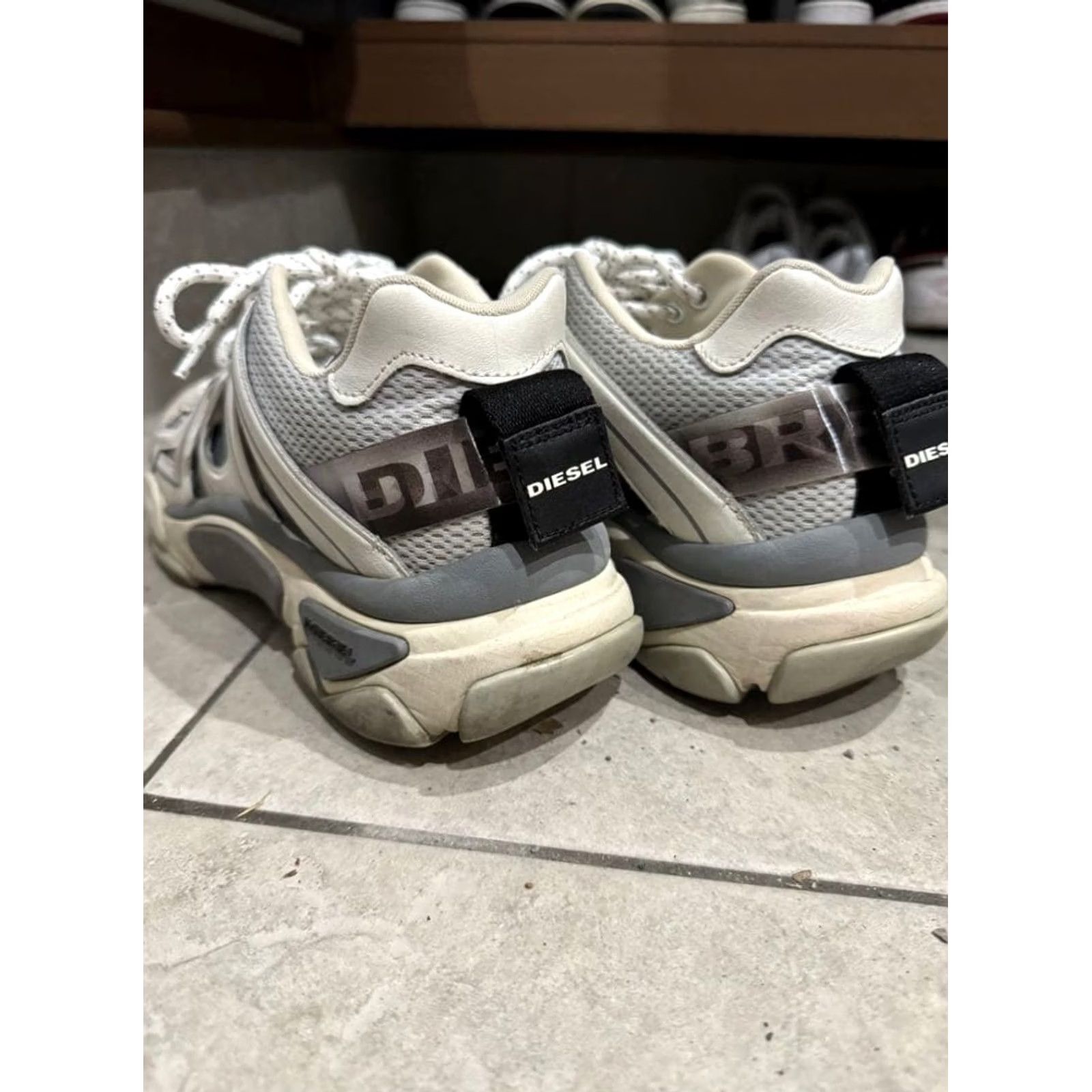 Diesel VINTAGE Diesel Men Sneakers 8.5US White Gray Luxury Casual Stylish Durable Italy 90s 00s Size US 9 / EU 42 - 2 Thumbnail
