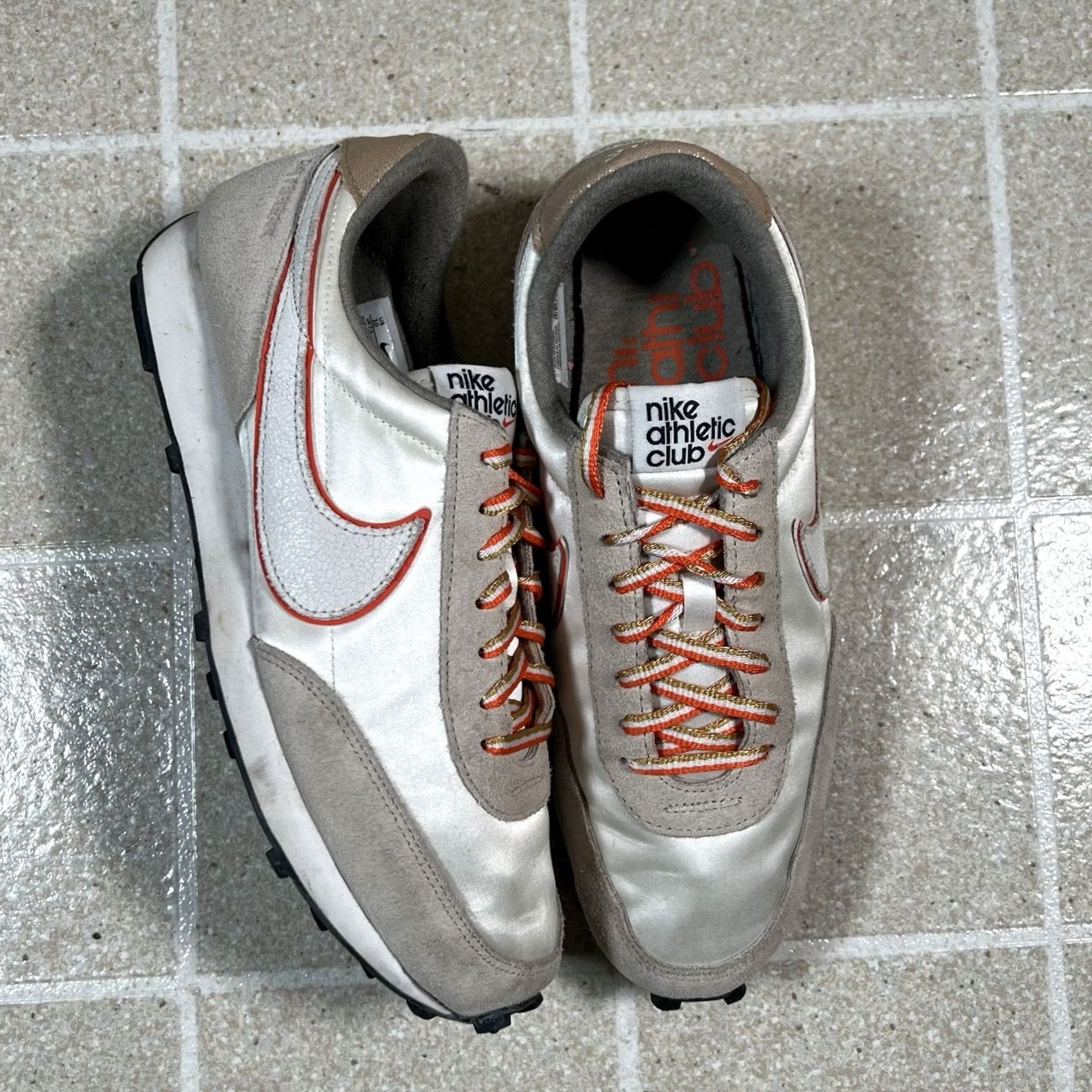 Nike Womens Nike DN3399-100 DBreak-Type SE 'Sail Rush Orange' sz 10 / 8.5 MENS Size US 9 / IT 39 - 2 Thumbnail