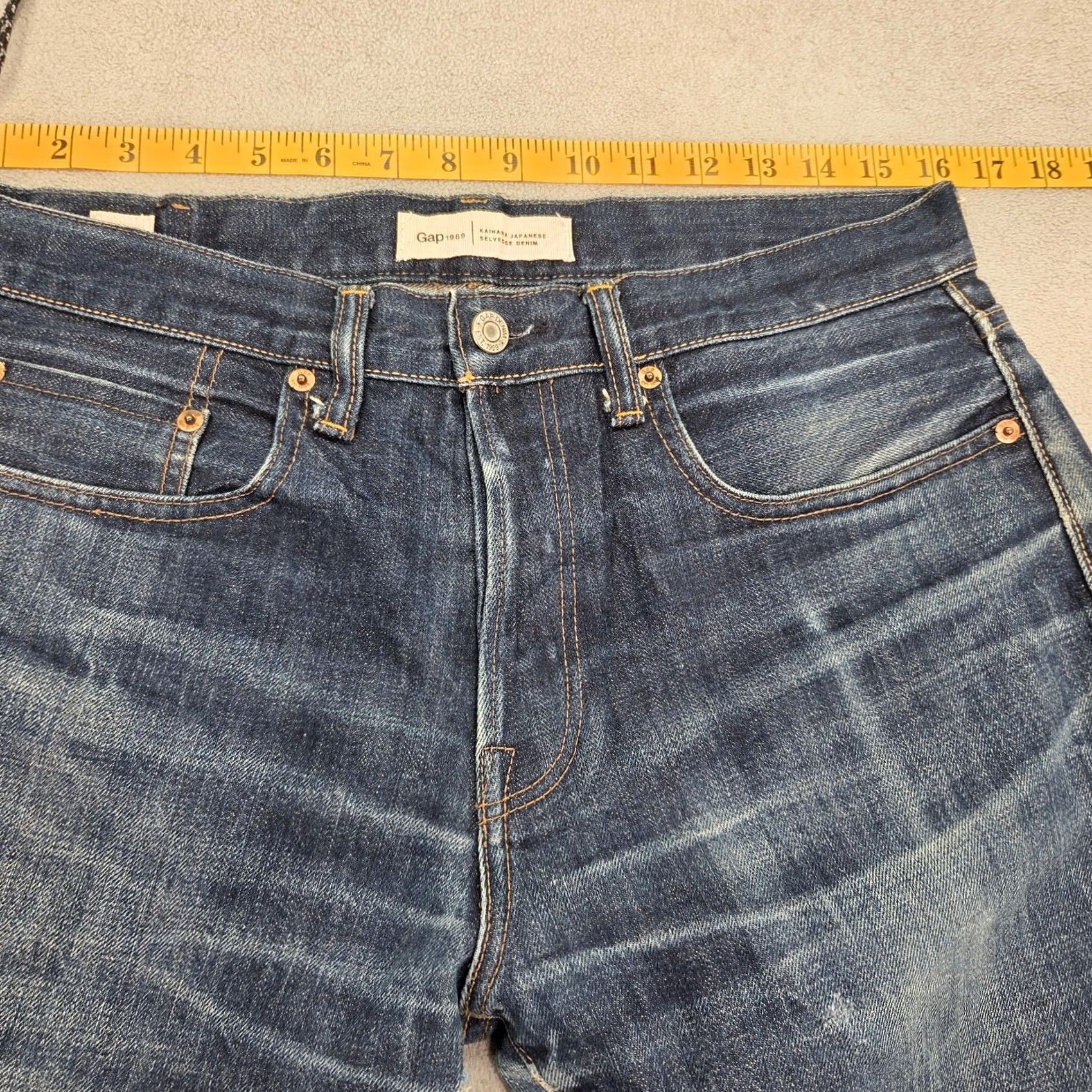 Gap Gap 1969 Jeans Mens Regular 32x26 Blue Cotton 5-Pocket Whiskers Selvedge Straight Vintage No Size US 32 / EU 48 - 4 Thumbnail