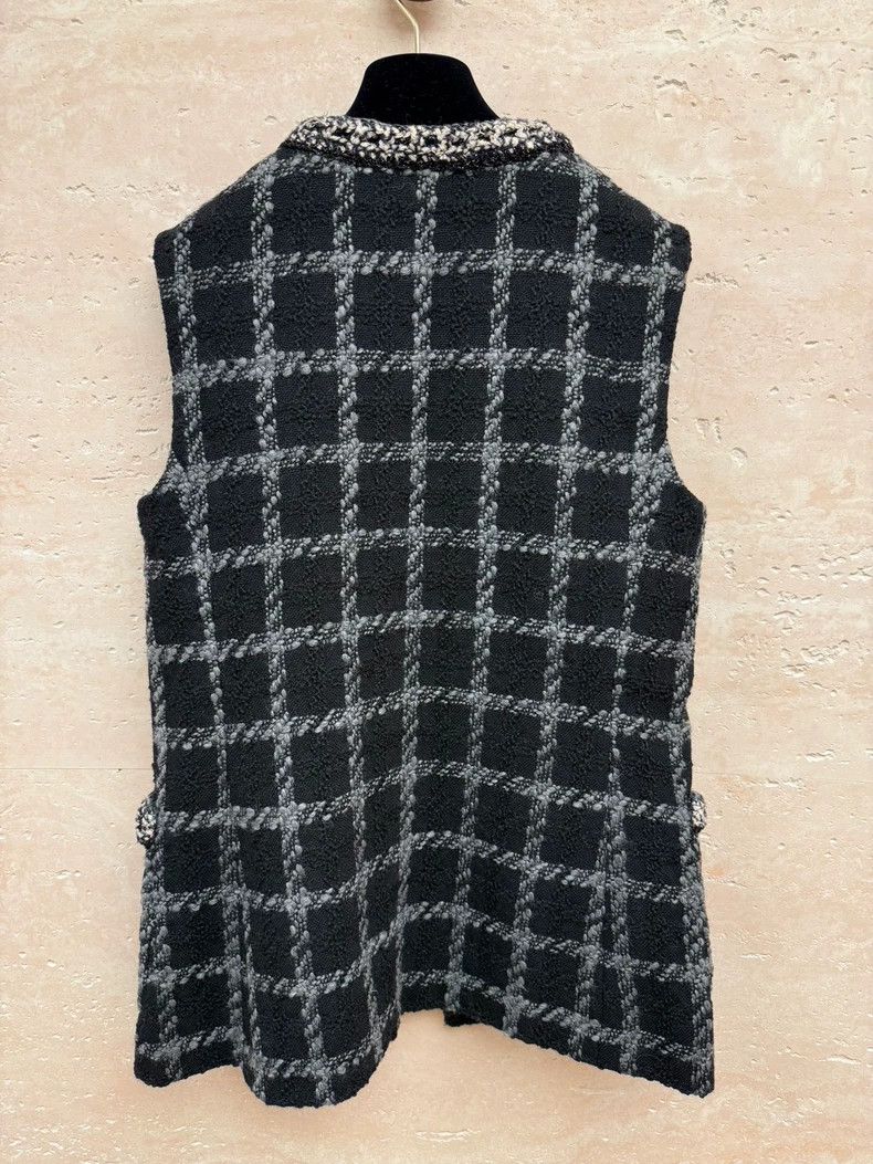 Chanel Chanel 22k mixed-color plaid four-pocket vest jacket Size XXS / US 00 / IT 34 - 2 Thumbnail