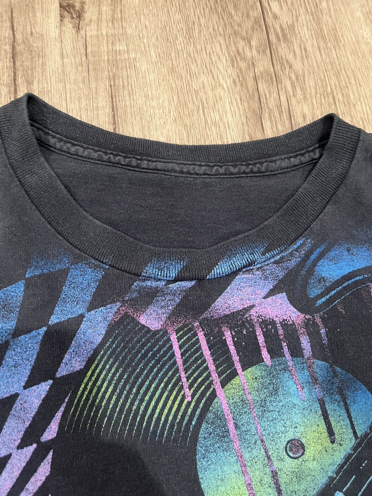 Vintage Vintage Black Y2K Guitar Graphic Tee Size US M / EU 48-50 / 2 - 3 Thumbnail