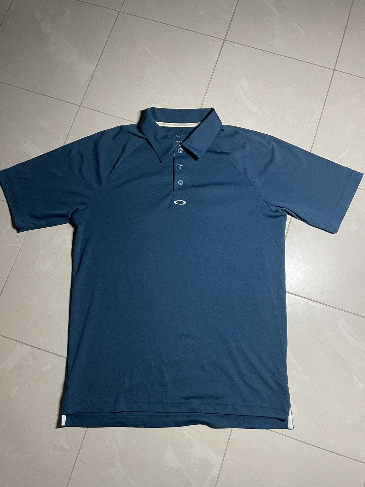 Oakley 🇺🇸 Vintage Oakley Polo T-Shirt Rare Retro Hype Y2K Size US M / EU 48-50 / 2 - 1 Thumbnail